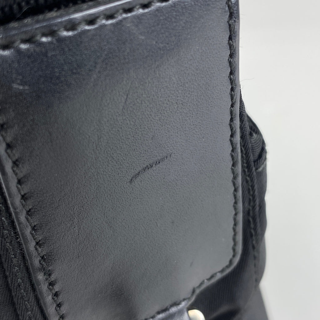 プラダ ロゴプレート ショルダーバッグ 斜め掛け ショルダーバッグ ナイロン ネロ(ブラック) レディース 【中古】brbag