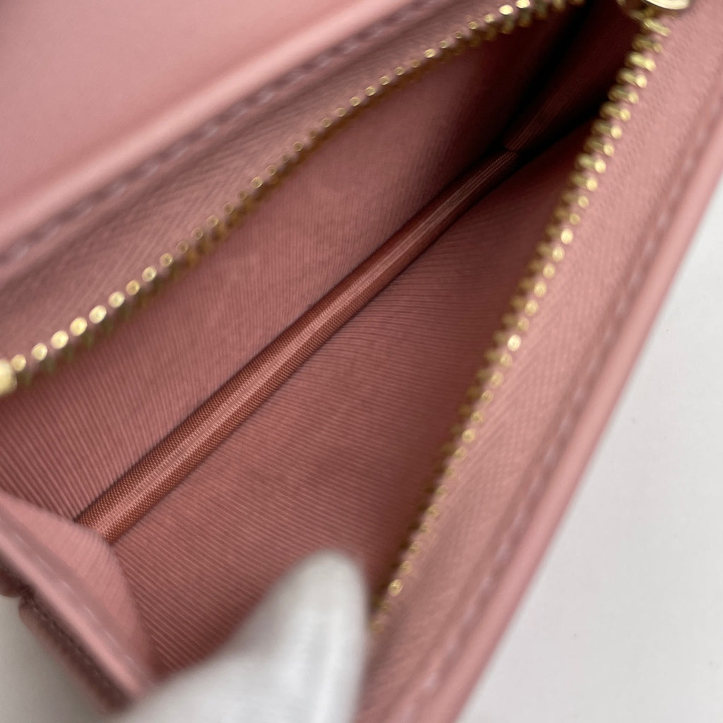 グッチ GGエンブレム スモールウォレット GGパターン コーティング ロゴ GG柄 二つ折り財布 ファブリック ピンク 820692 レディース 【中古】brbag