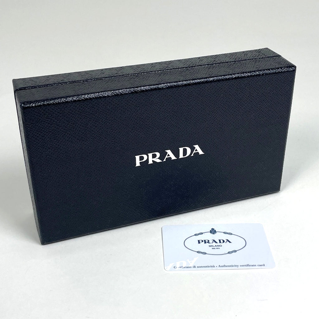 プラダ ロゴ 二つ折り 長財布 ドキュメントホルダー 札入れ 長財布 サフィアーノレザー ネロ(ブラック) 2MV341 メンズ 【中古】brbag