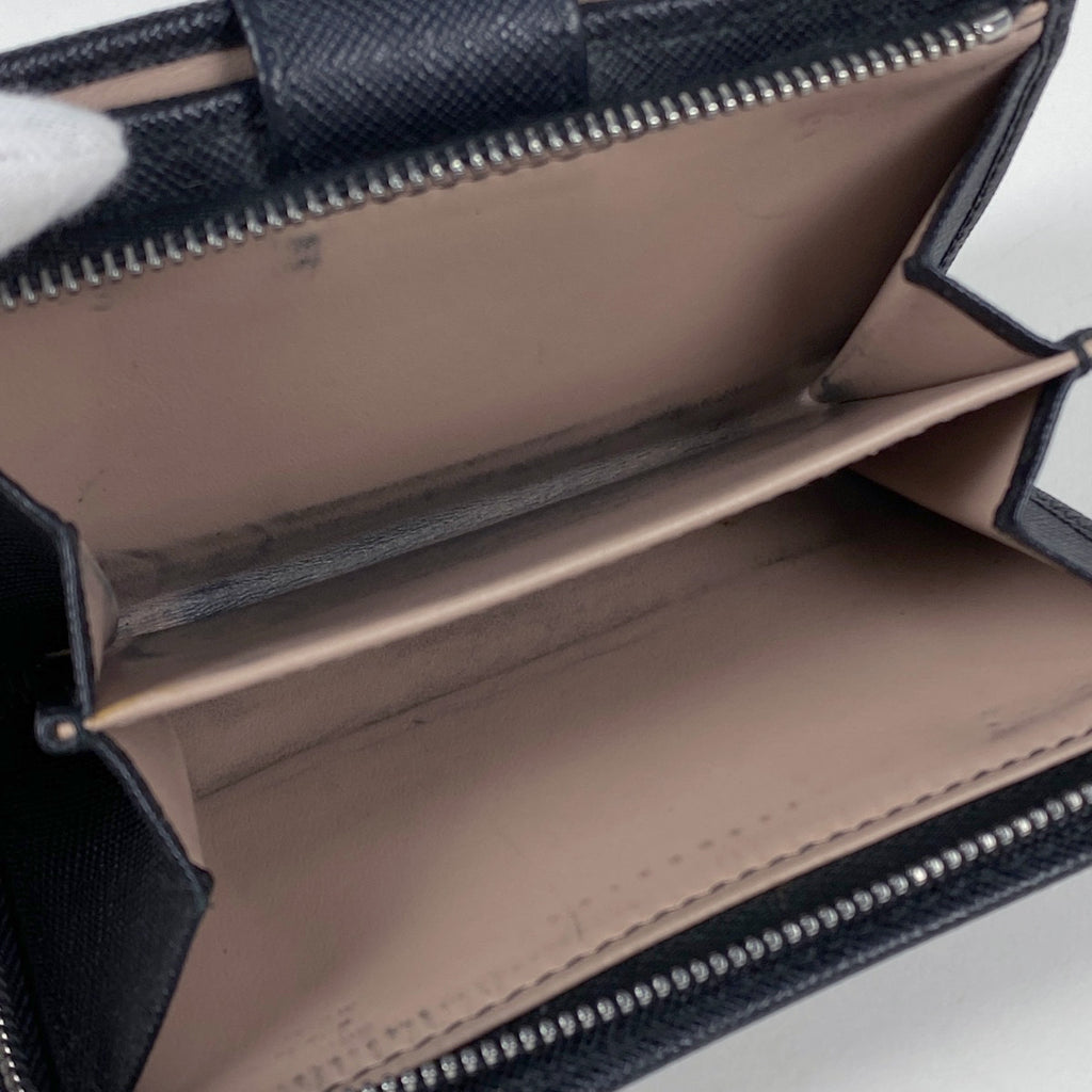 プラダ ロゴ 二つ折り財布 ラウンドファスナー 二つ折り財布 サフィアーノレザー ネロ(ブラック) 1ML225 レディース 【中古】brbag