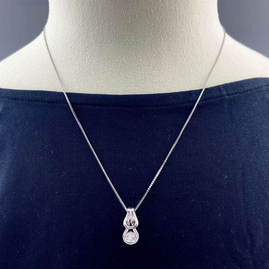 ダイヤモンド デザインネックレス プラチナ ペンダント ネックレス Pt900 Pt850 ダイヤモンド レディース 【中古】nbjwl