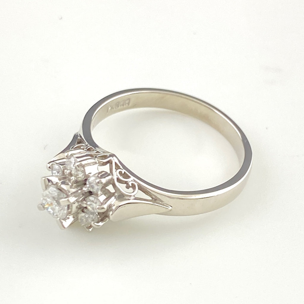 ダイヤモンド デザインリング プラチナ 指輪 メレダイヤ リング 11号 Pt900 ダイヤモンド レディース 【中古】nbjwl