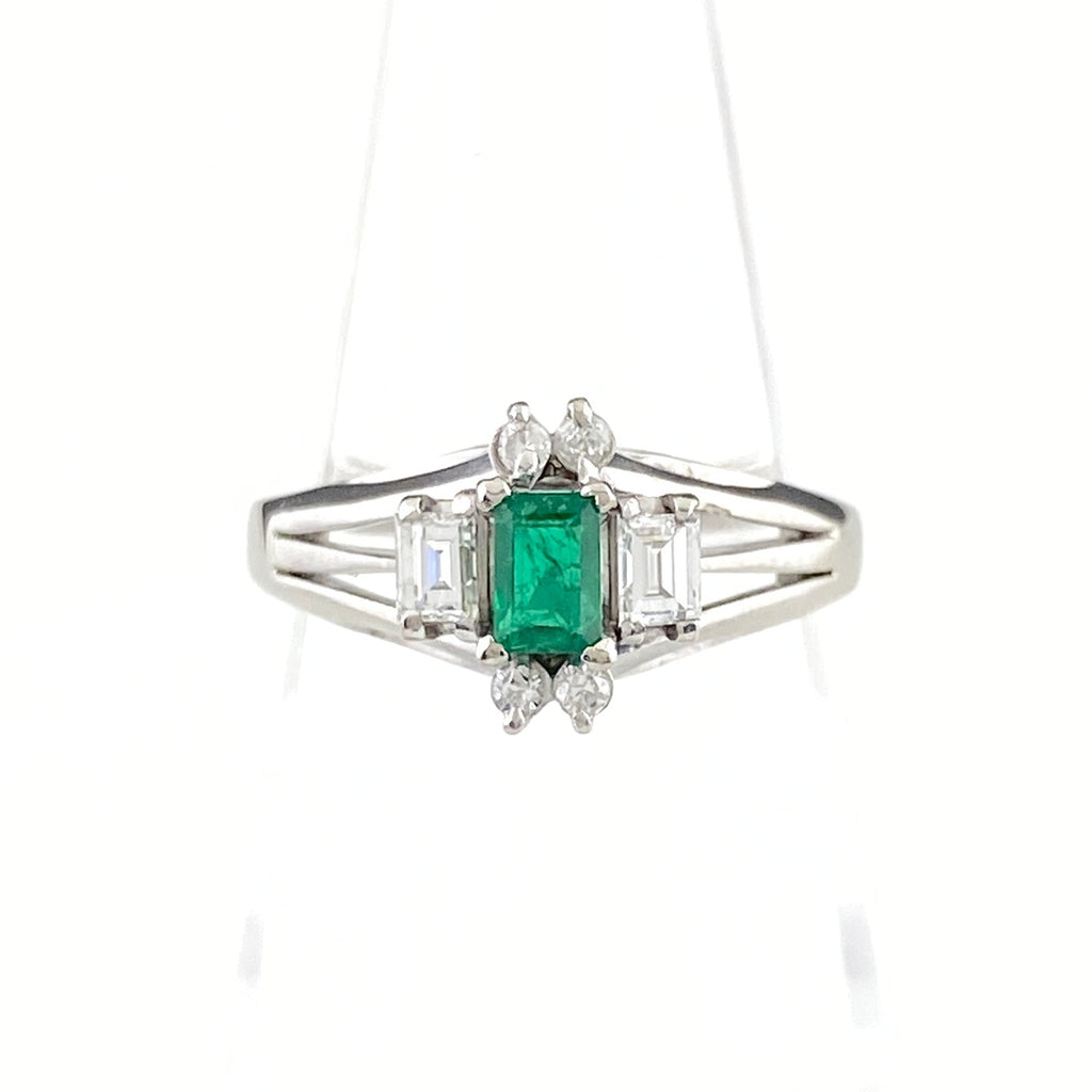 エメラルド デザインリング プラチナ 指輪 メレダイヤ リング 11号 Pt900 エメラルド ダイヤモンド レディース 【中古】nbjwl