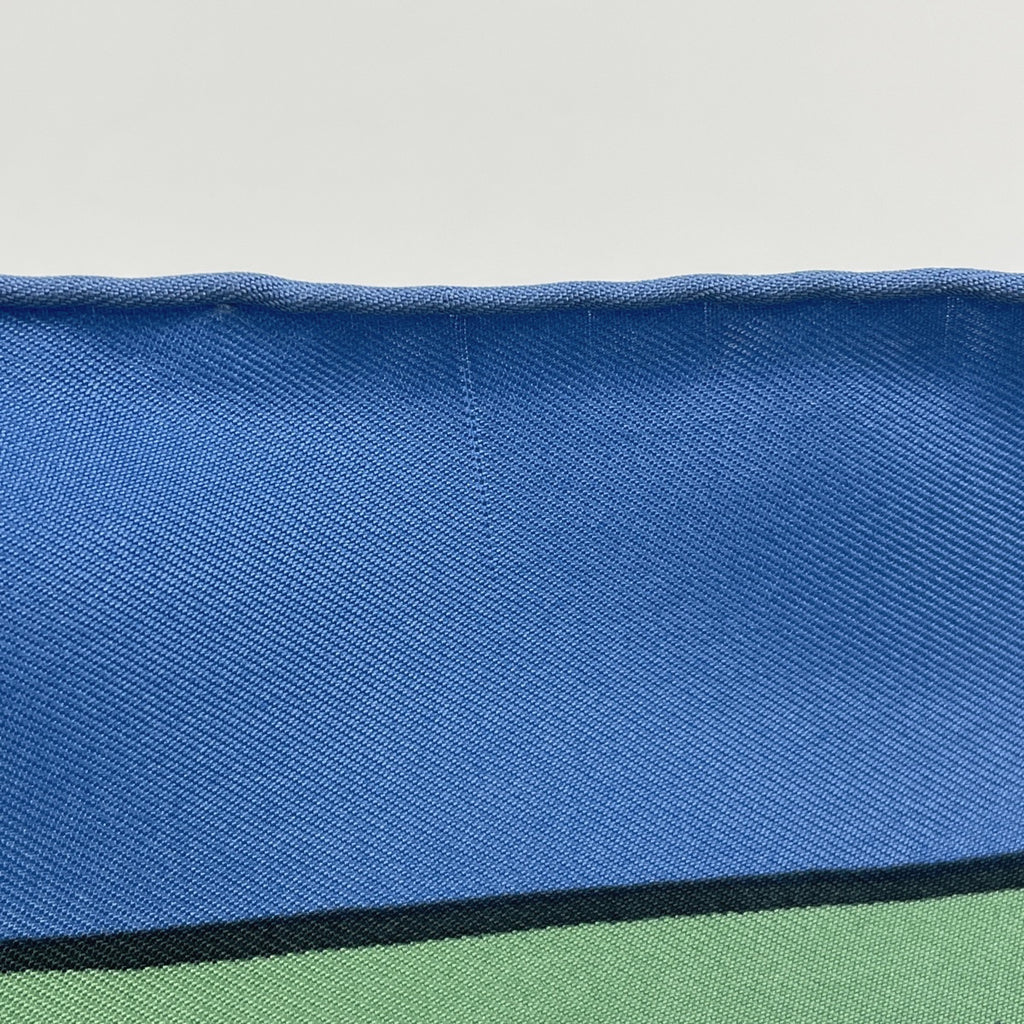 エルメス カレ 90 RETOUR A LA TERRE 故郷に帰る スカーフ シルク ライトブルー マルチカラー レディース 【中古】brbag