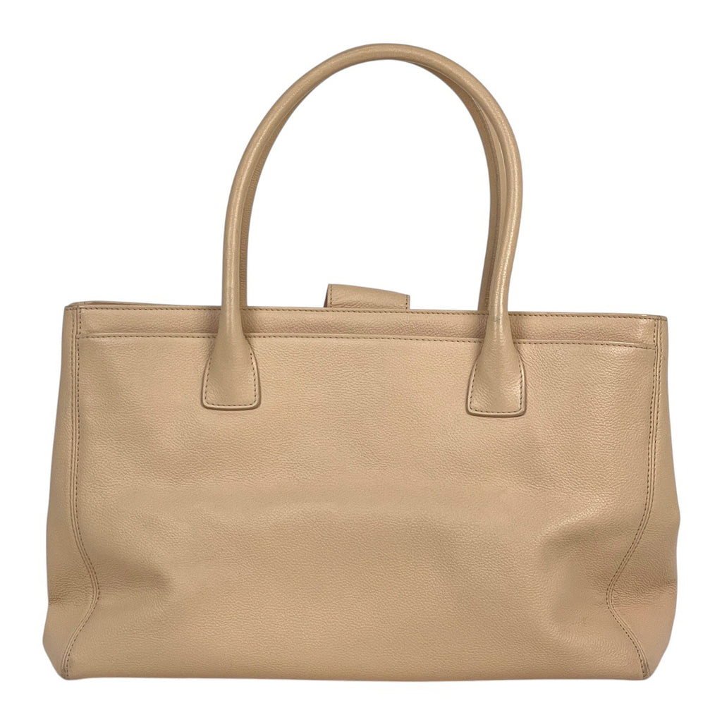 シャネル エグゼクティブライン トートバッグ ココマーク ハンドバッグ トートバッグ レザー ベージュ A15206 レディース 【中古】brbag