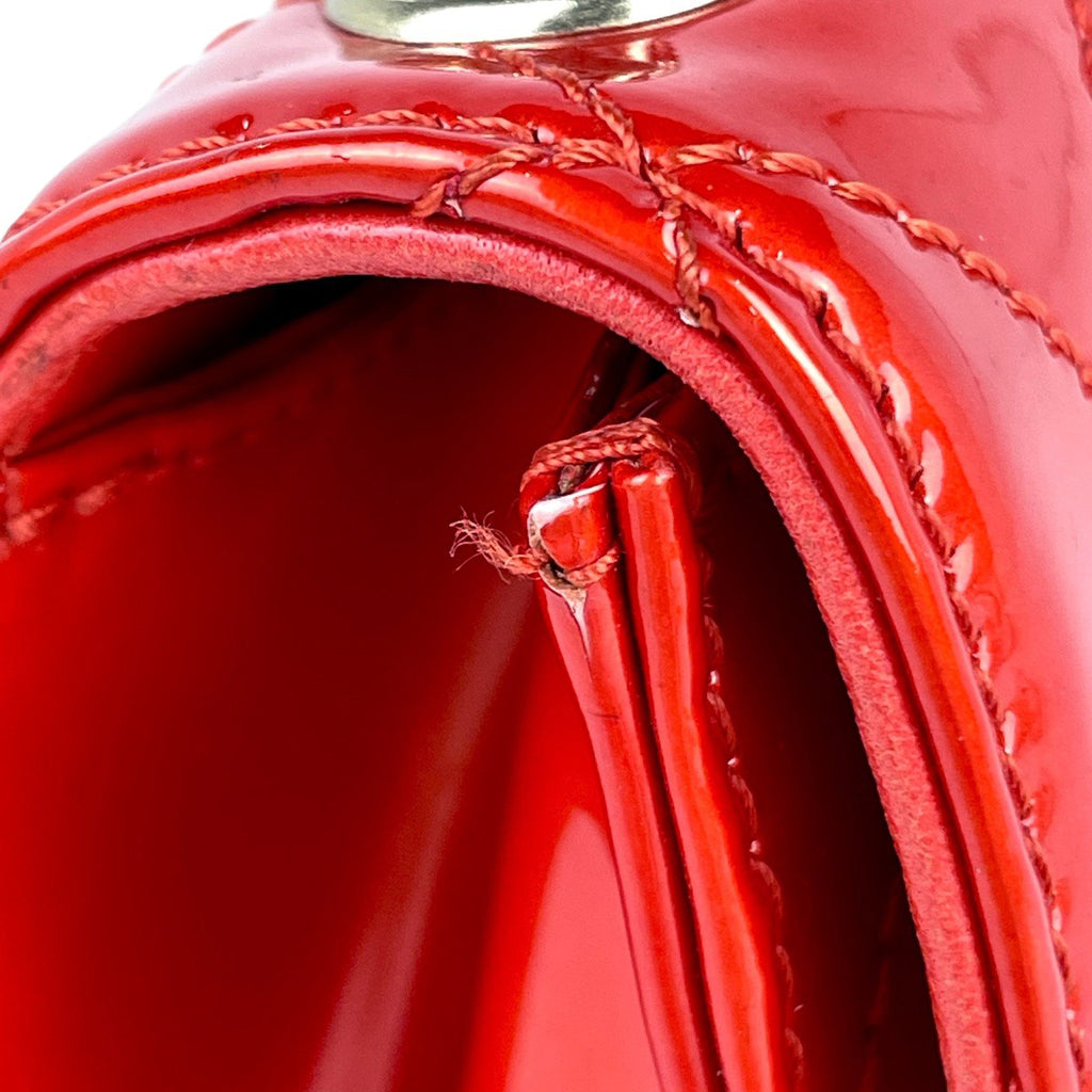 シャネル ココマーク チェーン ショルダーバッグ マトラッセ エナメル ショルダーバッグ パテントレザー レッド レディース 【中古】brbag