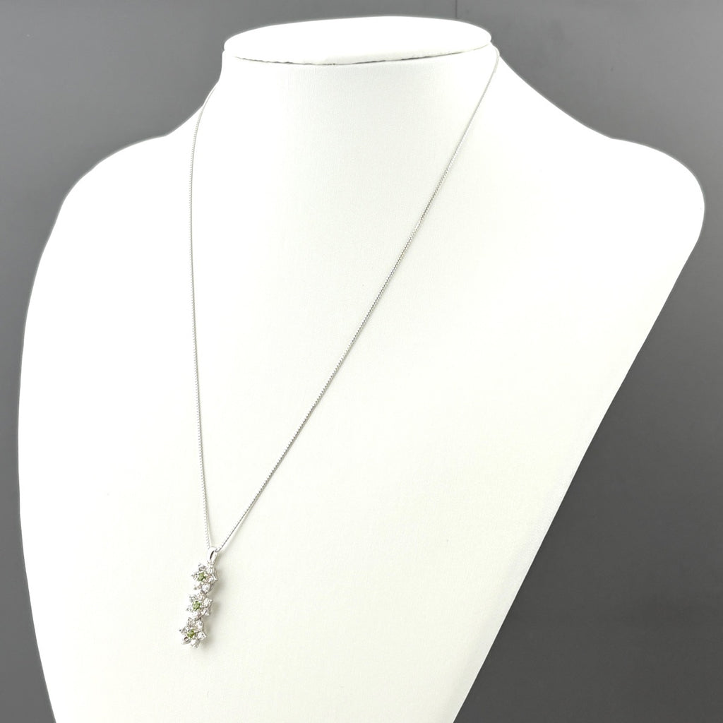 フラワーモチーフ デザインネックレス WG ホワイトゴールド ペンダント メレダイヤ 花 ネックレス K18 WG グリーングロッシュラーガーネット レディース 【中古】nbjwl