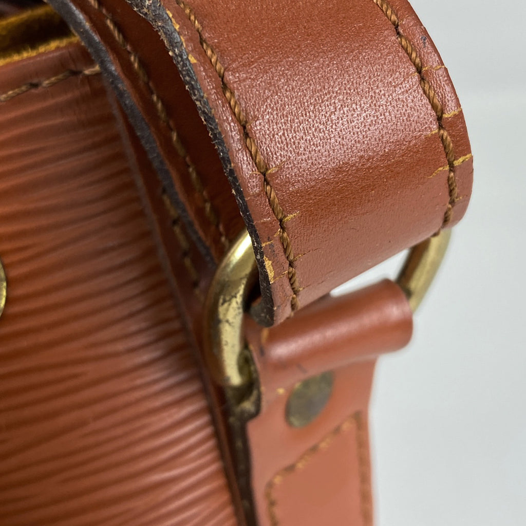 ルイ・ヴィトン プチ ノエ ワンショルダー 肩掛け 巾着型 ショルダーバッグ エピ ケニアブラウン M44103 レディース 【中古】brbag