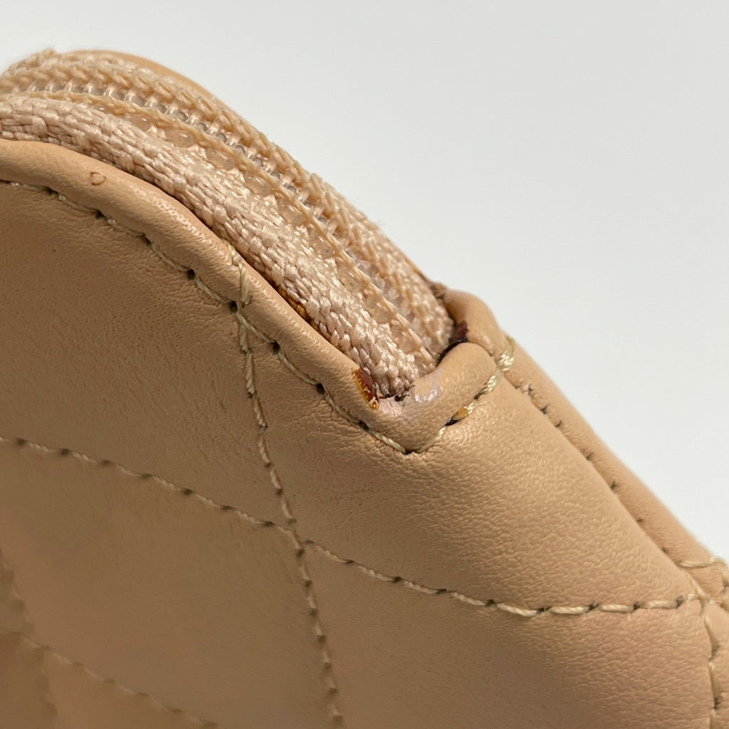 シャネル ココマーク ポーチ カンボンライン フラット 小物入れ 化粧ポーチ レザー ベージュ レディース 【中古】brbag