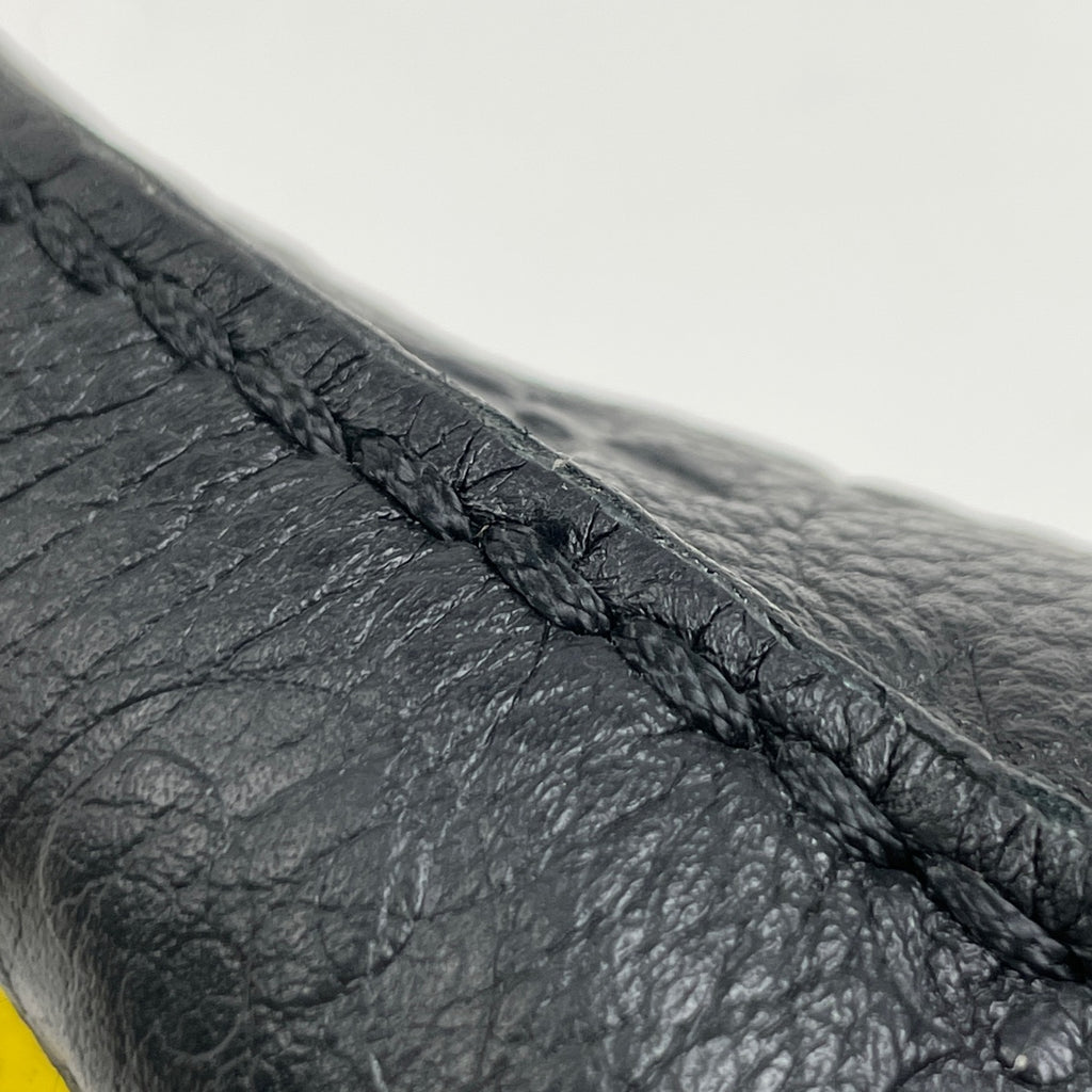 ルイ・ヴィトン ドライバーライン ローファー 草間彌生 2023 ドット 靴 ローファー モノグラム ノワール(ブラック) イエロー メンズ 【中古】brapp