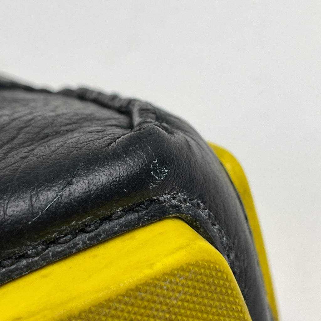 ルイ・ヴィトン ドライバーライン ローファー 草間彌生 2023 ドット 靴 ローファー モノグラム ノワール(ブラック) イエロー メンズ 【中古】brapp