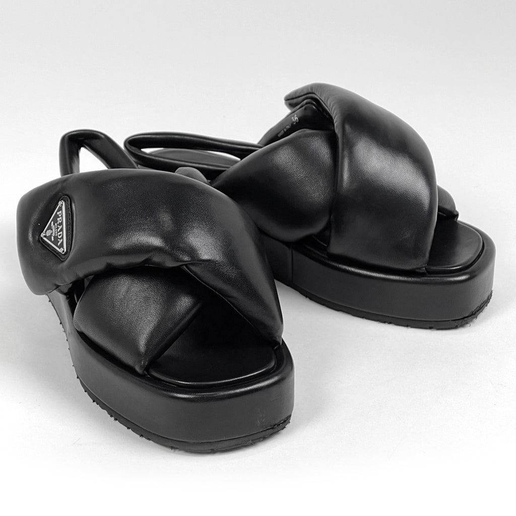 プラダ トライアングルロゴ サンダル ロゴプレート 厚底 靴 サンダル レザー ブラック レディース 【中古】brapp