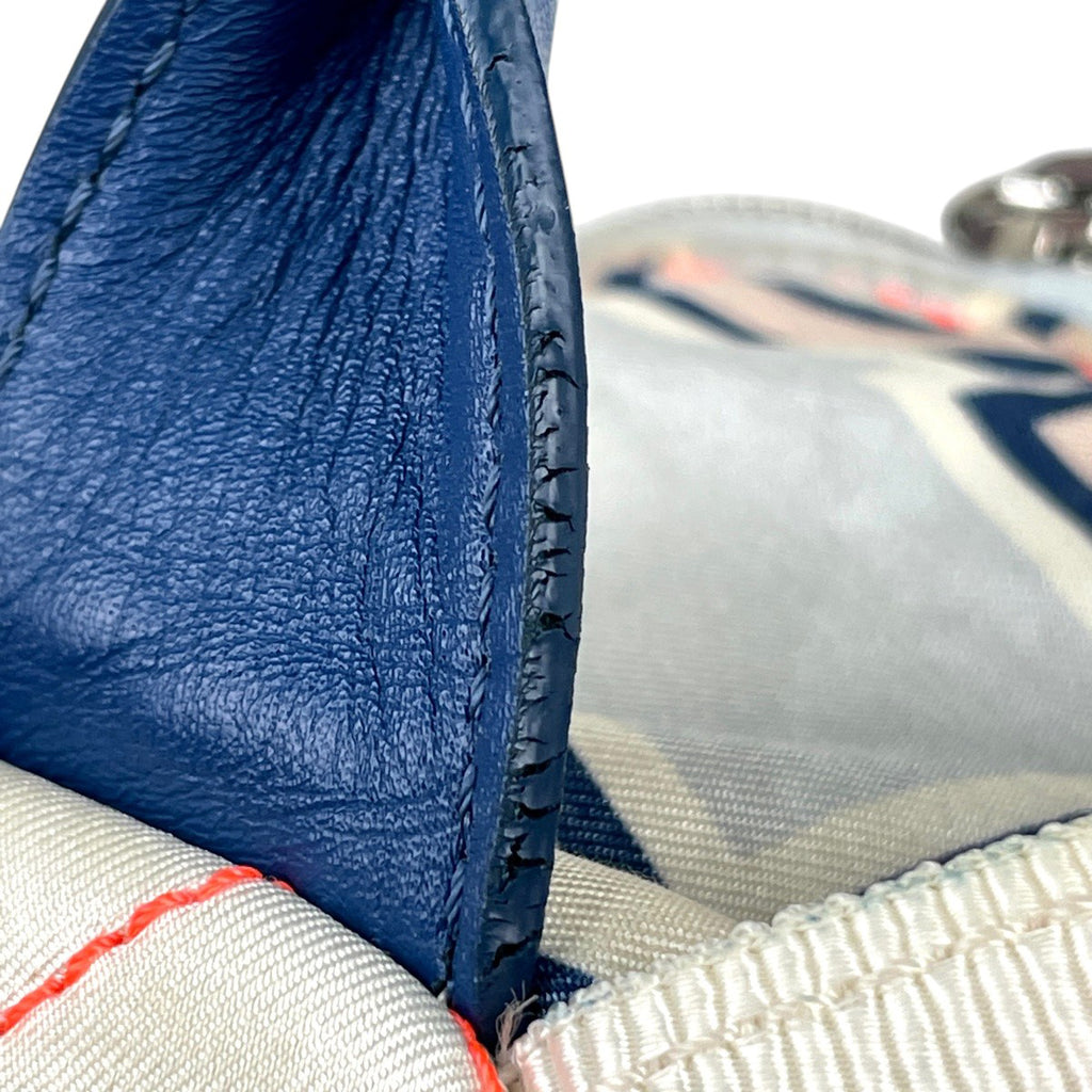 シャネル ココマーク リュックサック マトラッセ ネオン バックパック リュック ナイロン ブルー レディース 【中古】brbag