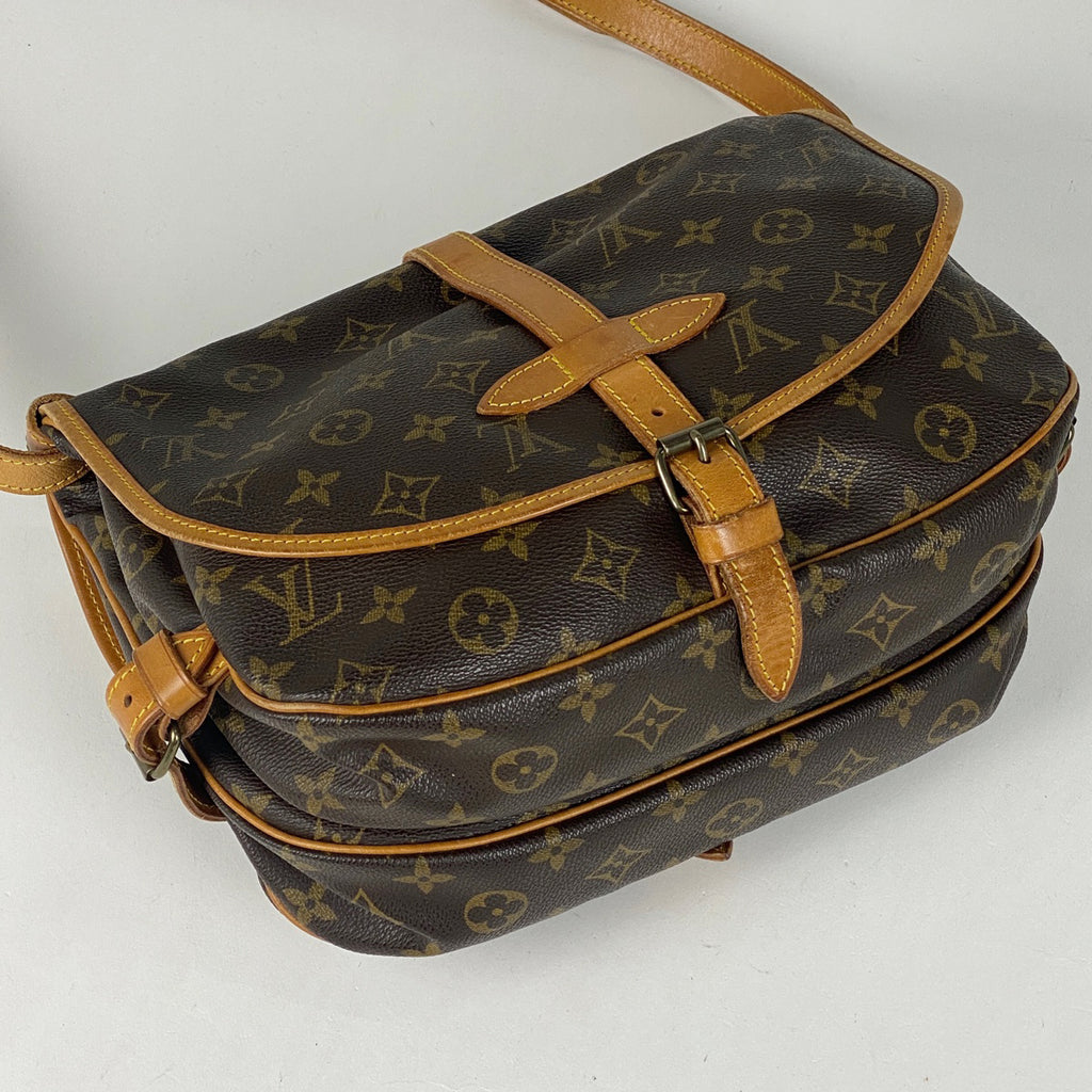 ルイ・ヴィトン ソミュール 30 斜め掛け ショルダーバッグ モノグラム ブラウン M42256 レディース 【中古】brbag