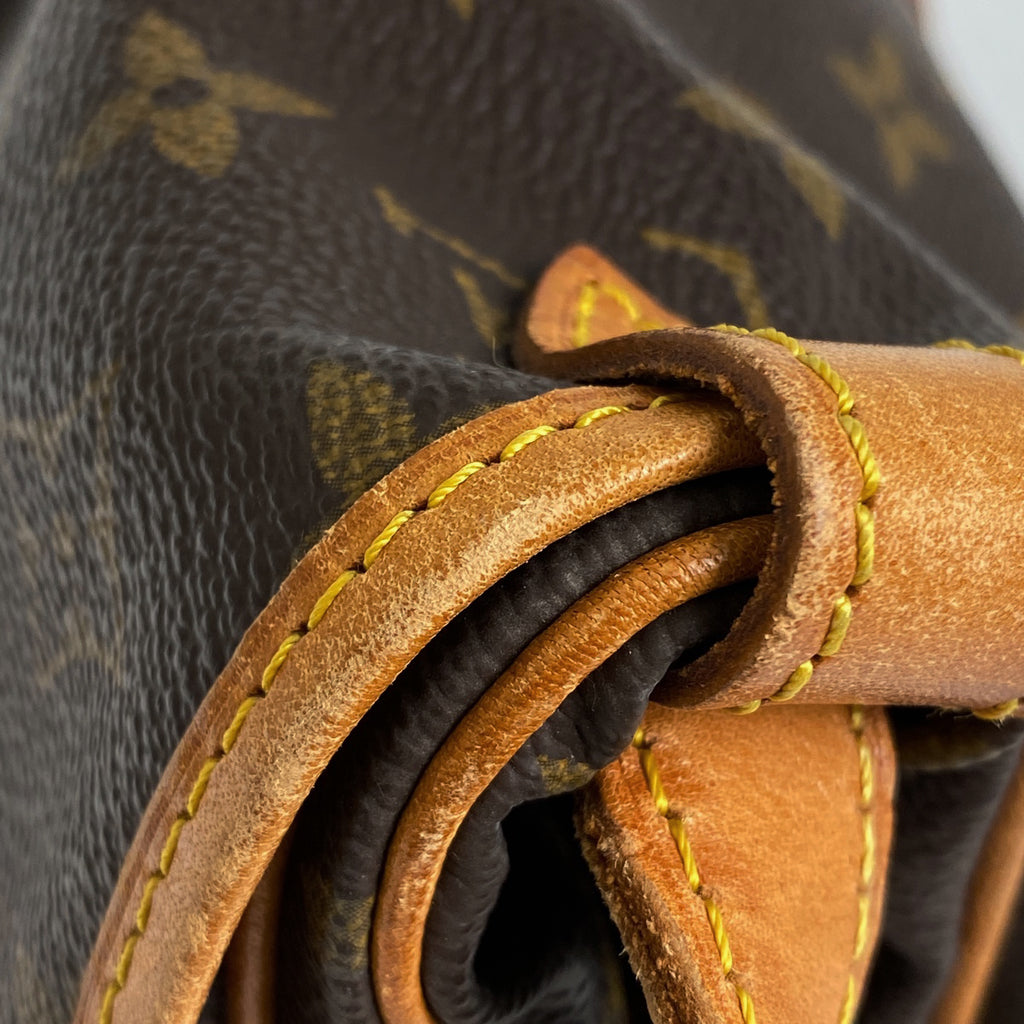 ルイ・ヴィトン ソミュール 30 斜め掛け ショルダーバッグ モノグラム ブラウン M42256 レディース 【中古】brbag