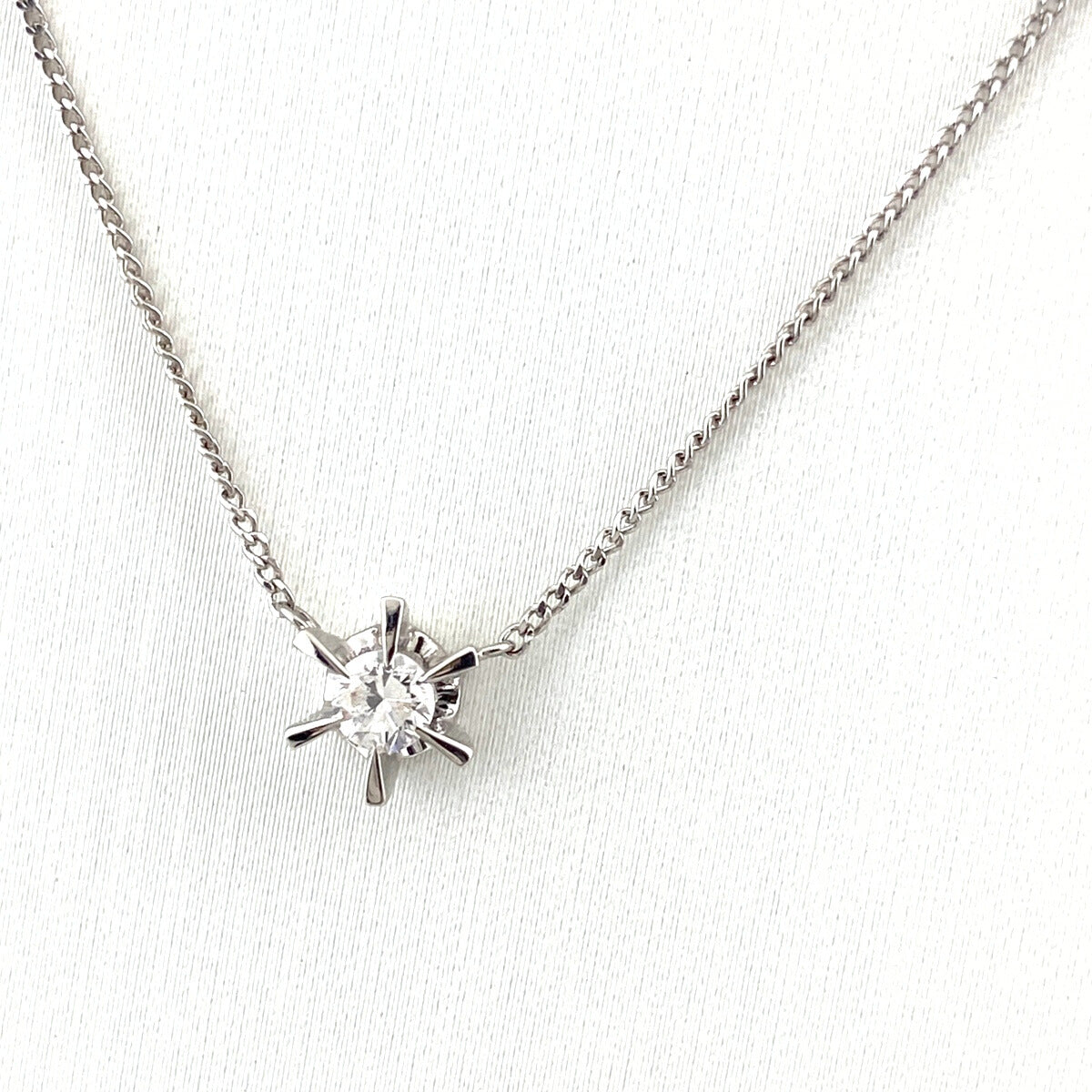 ペンダントネックレス Pt900/850 プラチナ レディース ダイヤモンド 楽天市場】プラチナ ネックレス ダイヤモンド pt900 pt850 レディース