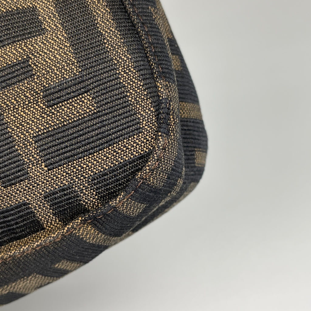 フェンディ ズッカ柄 マンマバゲット ハンドバッグ ワンショルダー 肩掛け ショルダーバッグ キャンバス ブラウン 26424 レディース 【中古】brbag