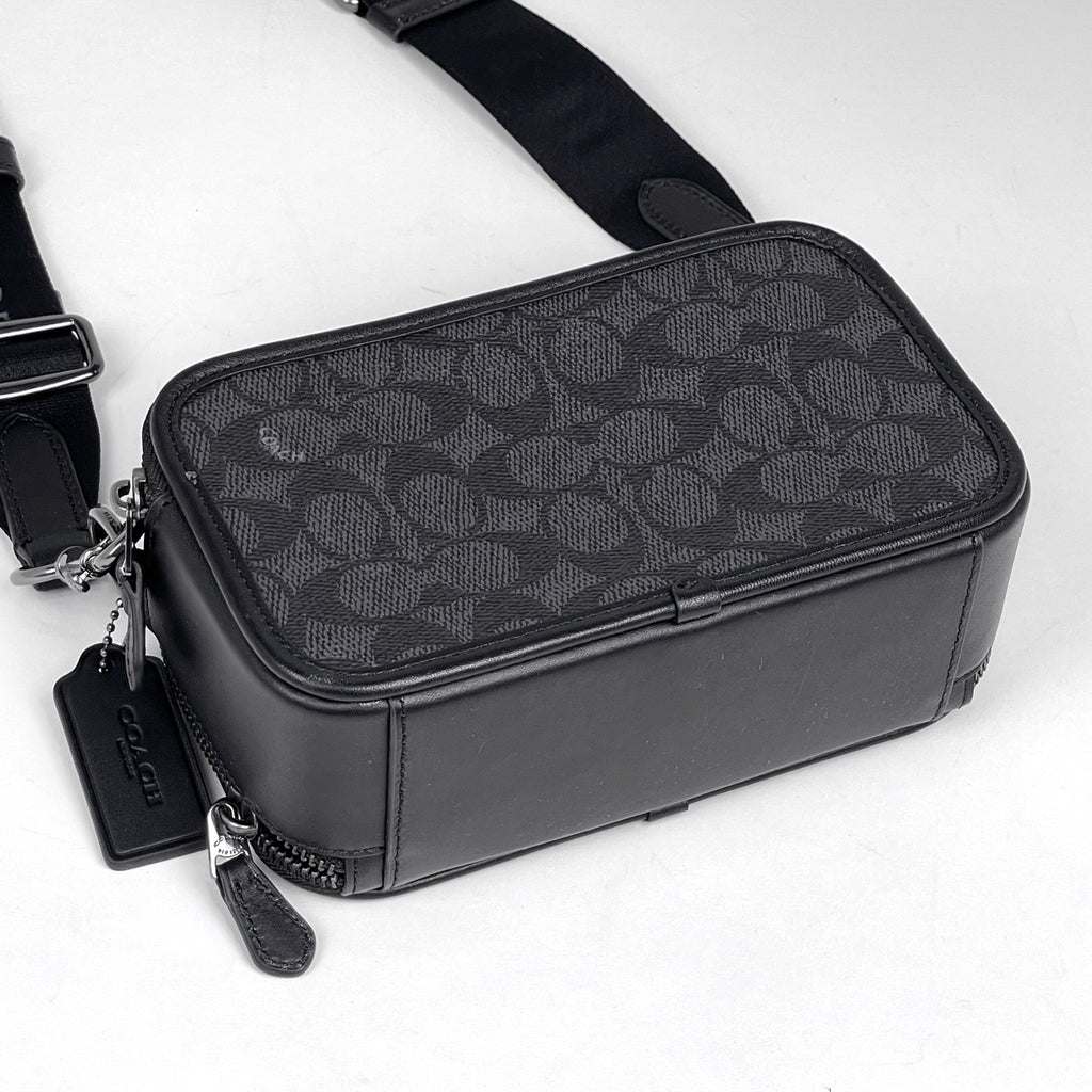 コーチ ワイアット クロスボディ バッグ シグネチャー ショルダーバッグ コーティングキャンバス ブラック グレー レディース 【中古】brbag