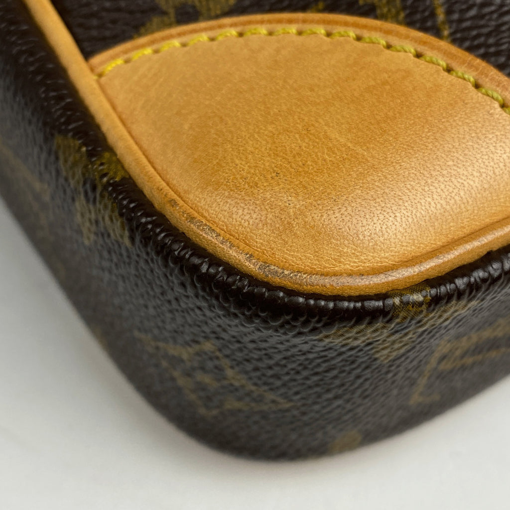 ルイ・ヴィトン ダヌーブ 斜め掛け ショルダーバッグ モノグラム ブラウン M45266 レディース 【中古】brbag