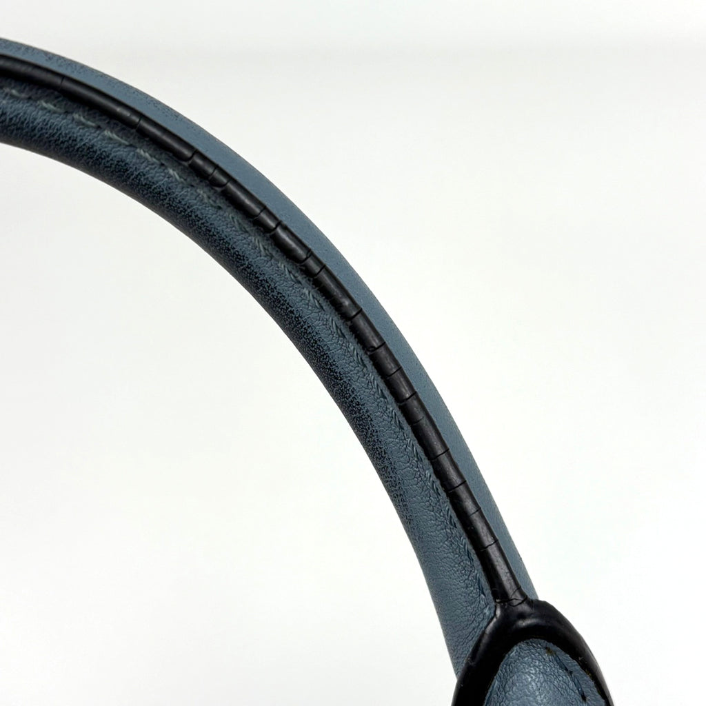 ロエベ アマソナ28 アナグラム ハンドバッグ レザー ライトブルー レディース 中古 brbag