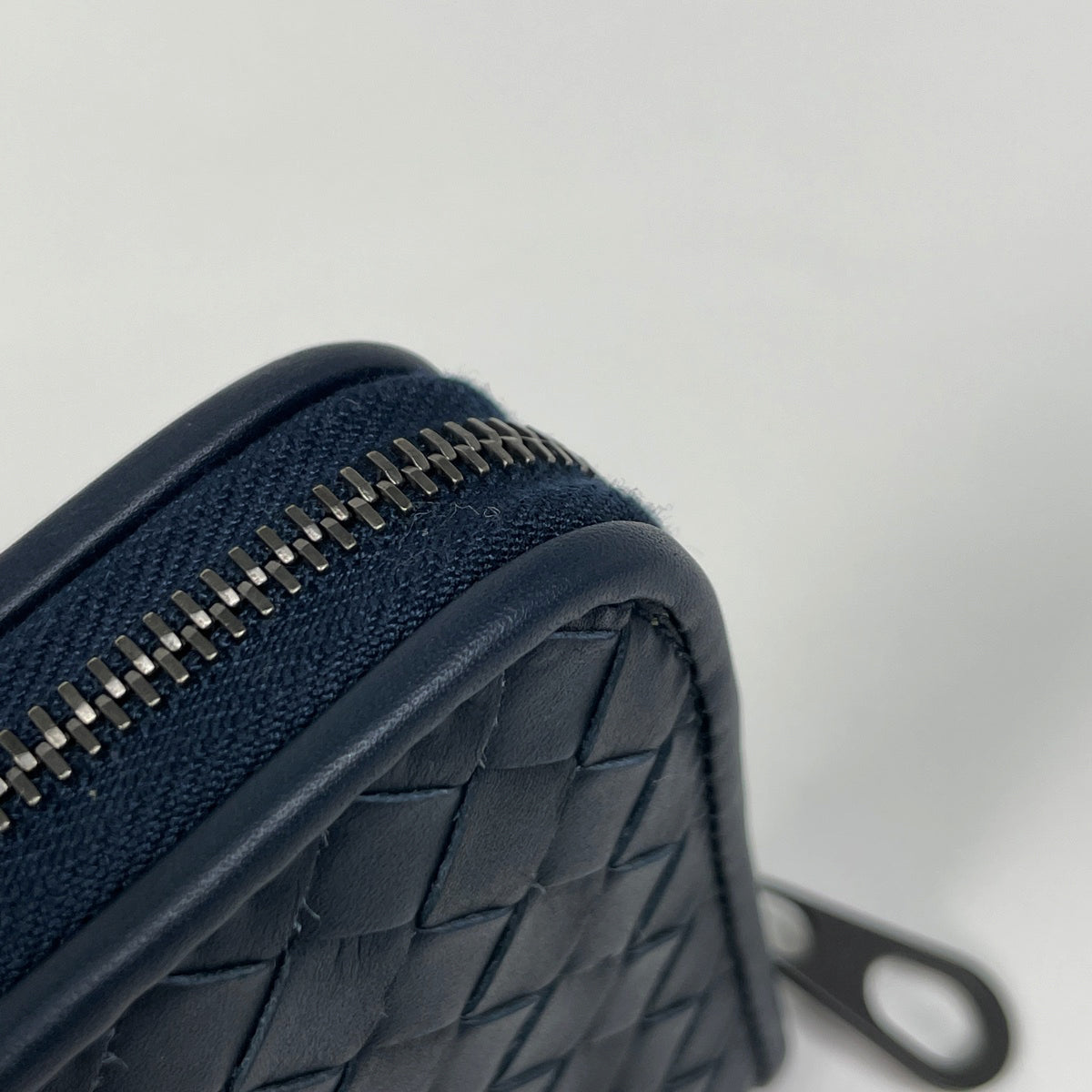 バイセル公式】ボッテガヴェネタ イントレチャート 長財布 ラウンド