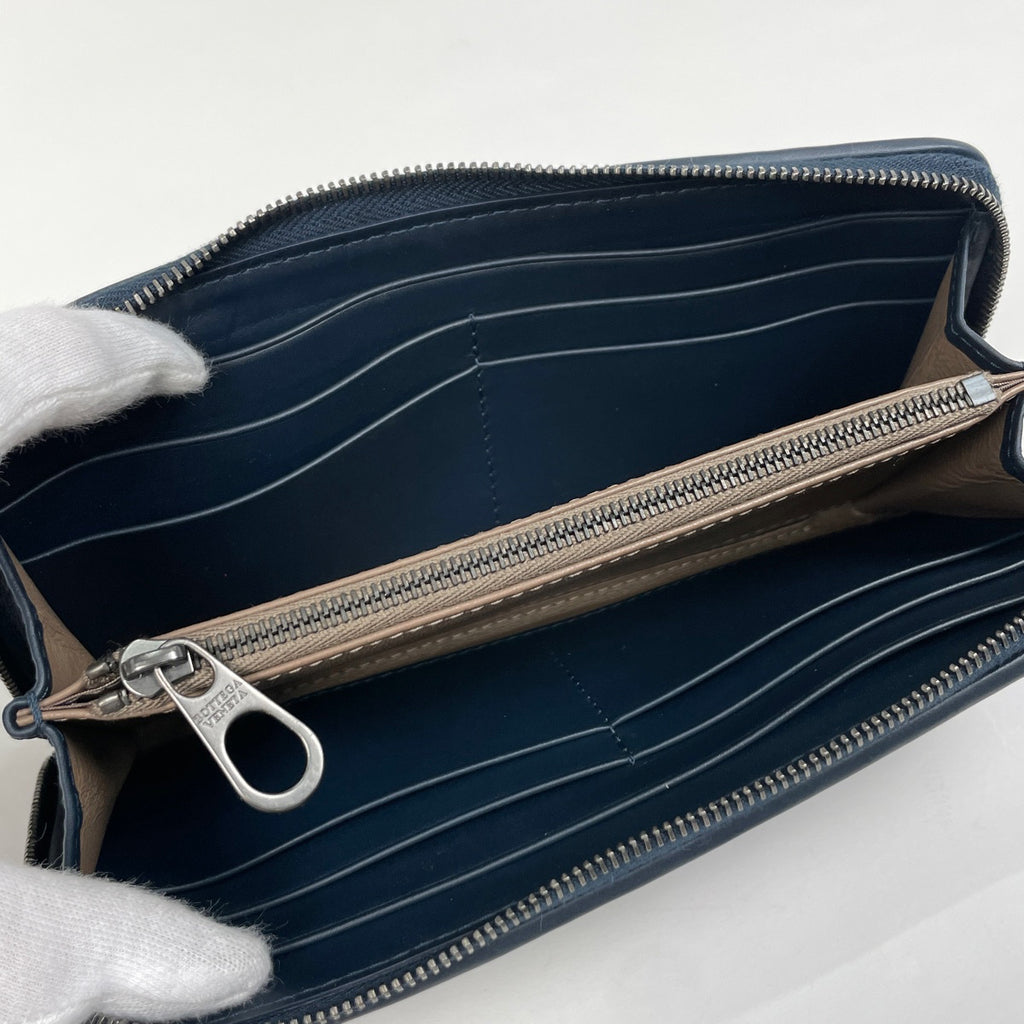 ボッテガヴェネタ イントレチャート 長財布 ラウンドファスナー ラウンドジップ 長財布 レザー ネイビー レディース 【中古】brbag