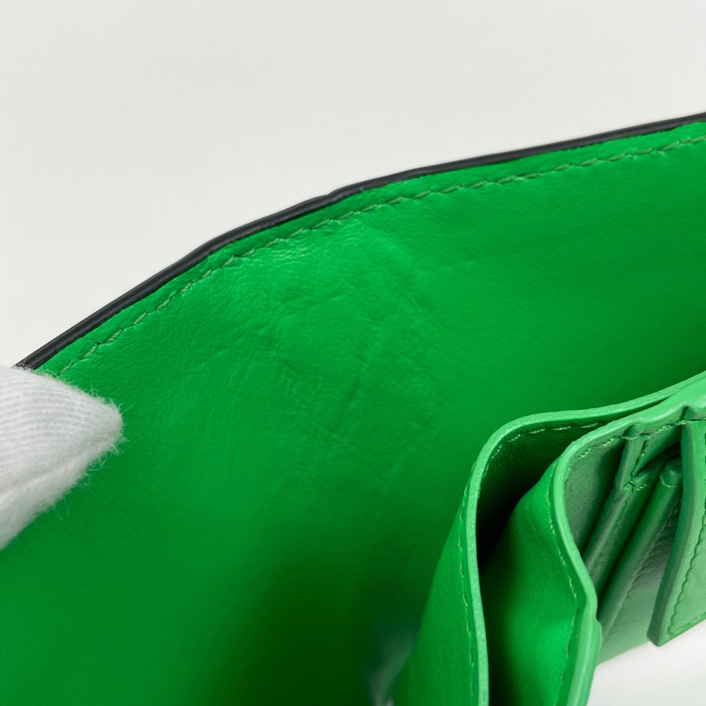 ボッテガヴェネタ イントレチャート 二つ折り財布 札入れ 小銭入れ 二つ折り財布 レザー ブラック 605722 レディース 【中古】brbag