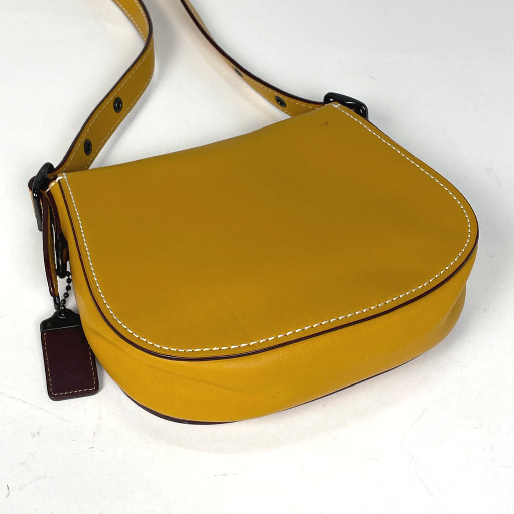 コーチ レザー ショルダーバッグ 斜め掛け ショルダーバッグ レザー イエロー 55036 レディース 【中古】brbag