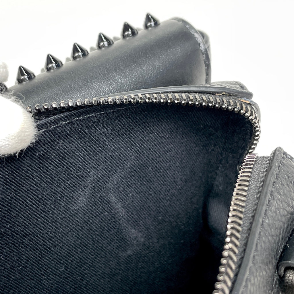 クリスチャンルブタン ロゴ ショルダーバッグ ベンチリポーター スパイク スタッズ ショルダーバッグ レザー ブラック レディース 【中古】brbag