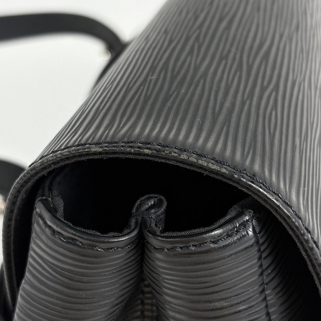 ルイ・ヴィトン セギュール MM ハンドバッグ ショルダーバッグ エピ ノワール(ブラック) M58862 レディース ブランドバッグ・小物 【中古】brbag