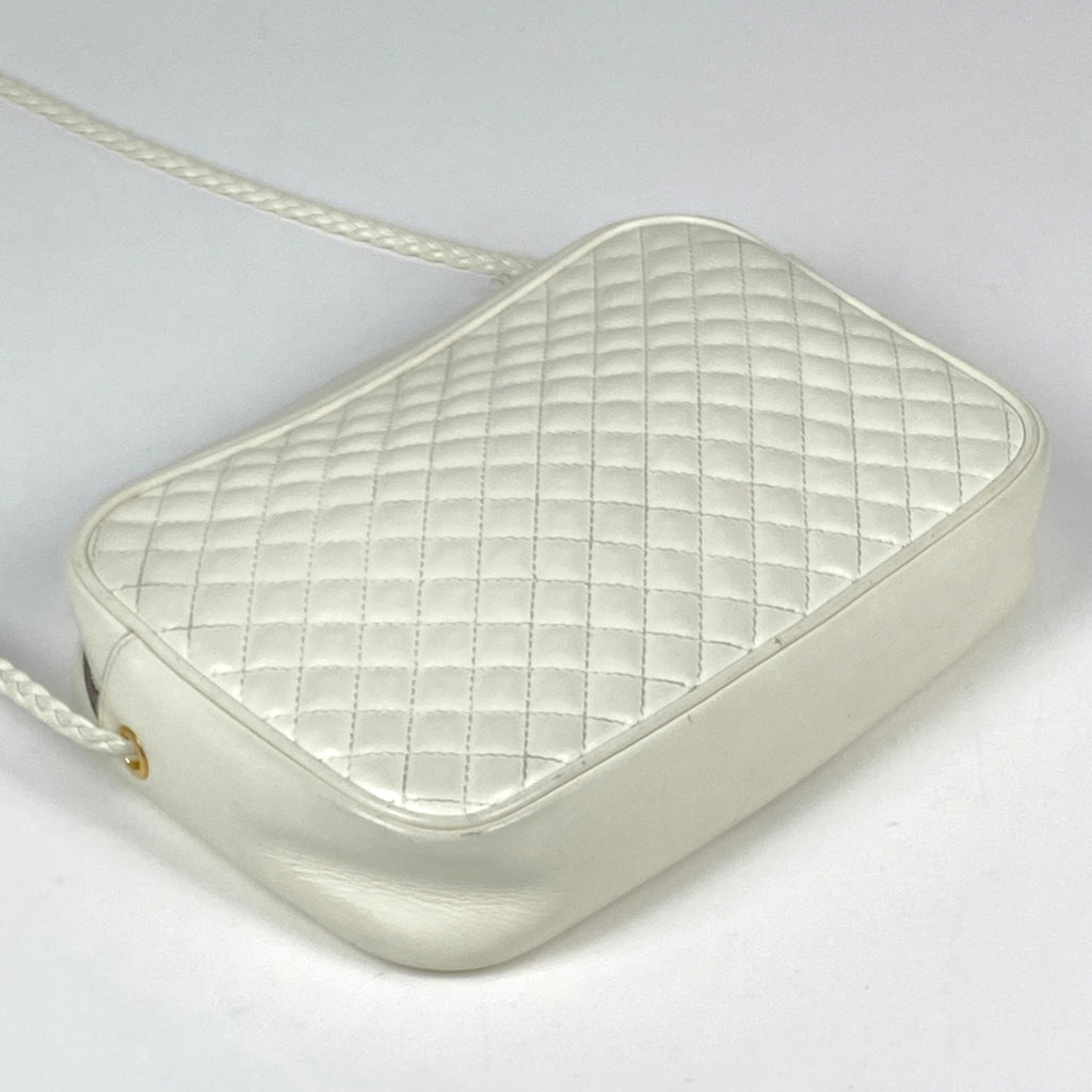 グッチ GGマーモント ショルダーバッグ キルティング ダブルG ウェブ シェリーライン ショルダーバッグ レザー ホワイト 541051 レディース 【中古】brbag