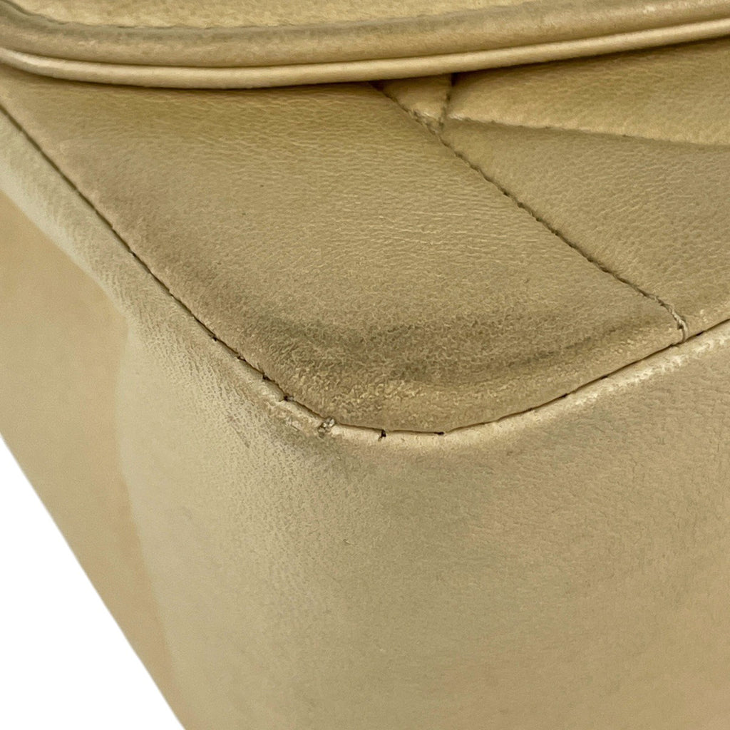 シャネル ダイアナ マトラッセ シングルフラップ チェーン ショルダーバッグ ココマーク ショルダーバッグ レザー クリーム A01164 レディース 【中古】brbag