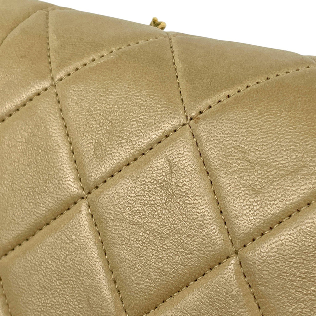 シャネル ダイアナ マトラッセ シングルフラップ チェーン ショルダーバッグ ココマーク ショルダーバッグ レザー クリーム A01164 レディース 【中古】brbag