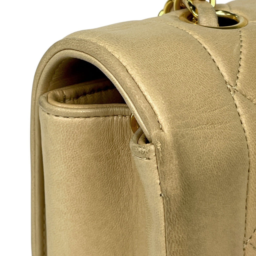 シャネル ダイアナ マトラッセ シングルフラップ チェーン ショルダーバッグ ココマーク ショルダーバッグ レザー クリーム A01164 レディース 【中古】brbag