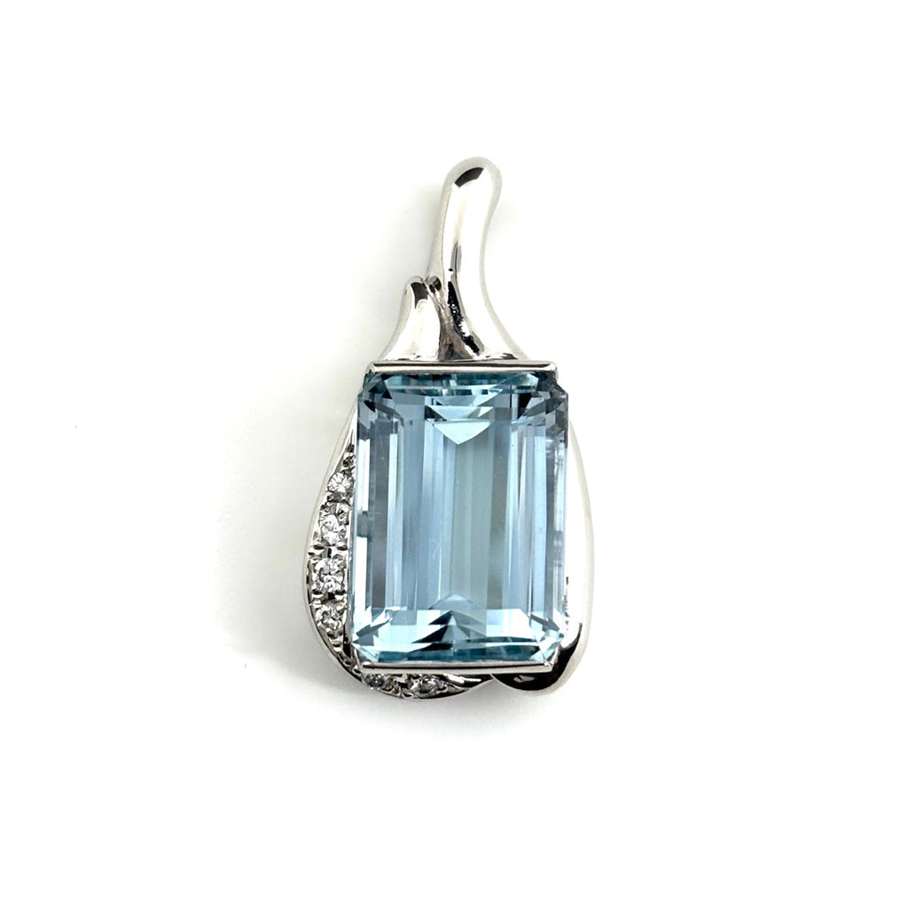 アクアマリン ペンダントトップ プラチナ メレダイヤ ペンダントトップ Pt900 アクアマリン メレダイヤ レディース ノンブランドジュエリー 【中古】nbjwl