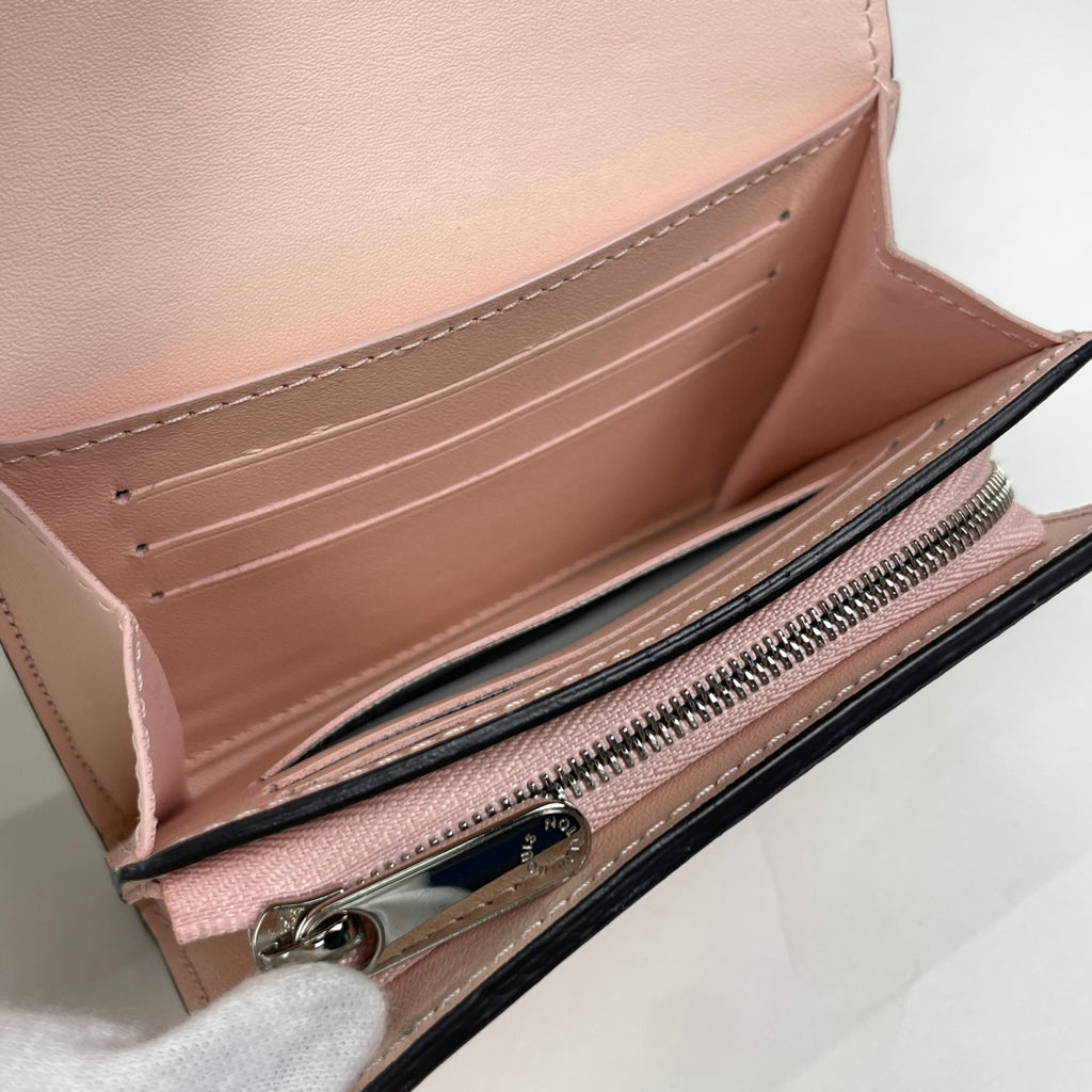 ルイ・ヴィトン ポルトフォイユ イリス コンパクト 札入れ 小銭入れ パンチング 二つ折り財布 モノグラムマヒナ マグノリア(ピンク) M62541 レディース 【中古】brbag