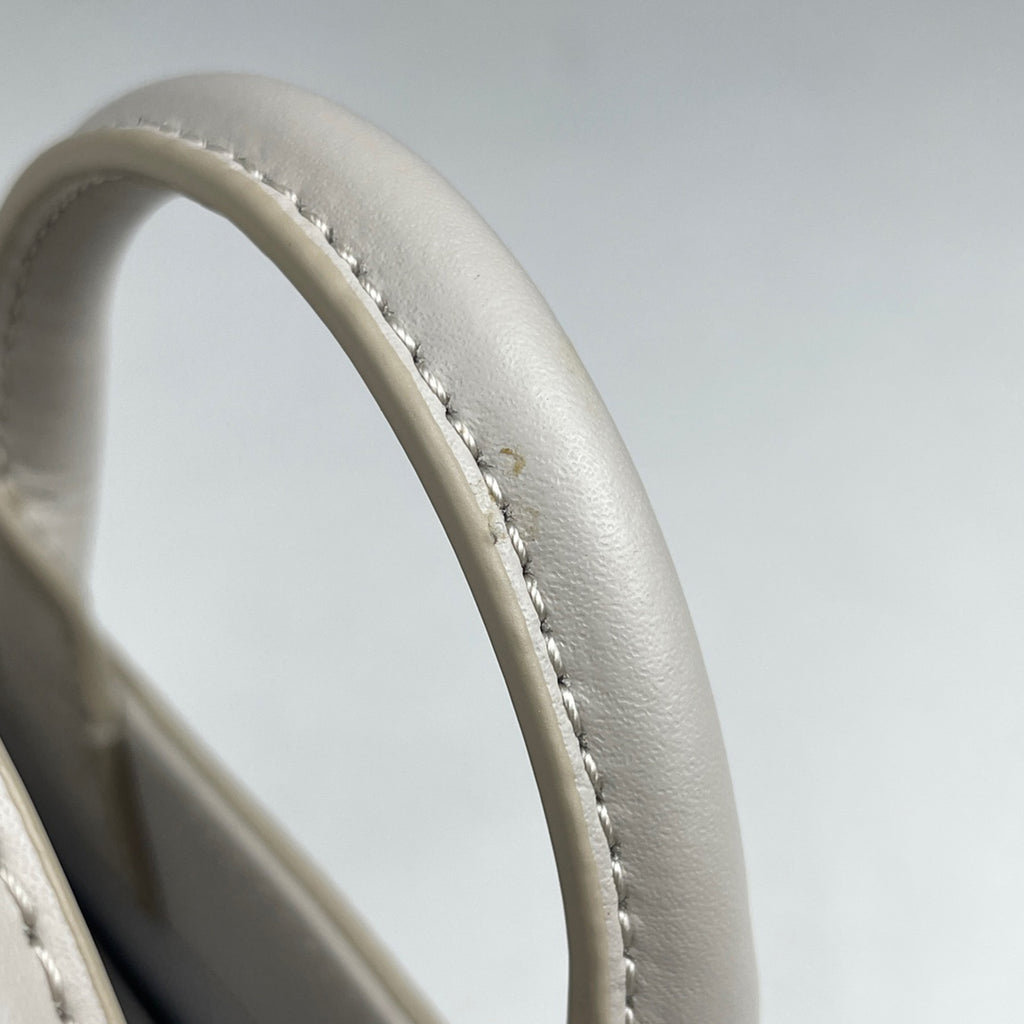 フルラ ロゴ ハンドバッグ 2WAY ショルダーバッグ マイクロバッグ ハンドバッグ レザー オフホワイト レディース 【中古】brbag