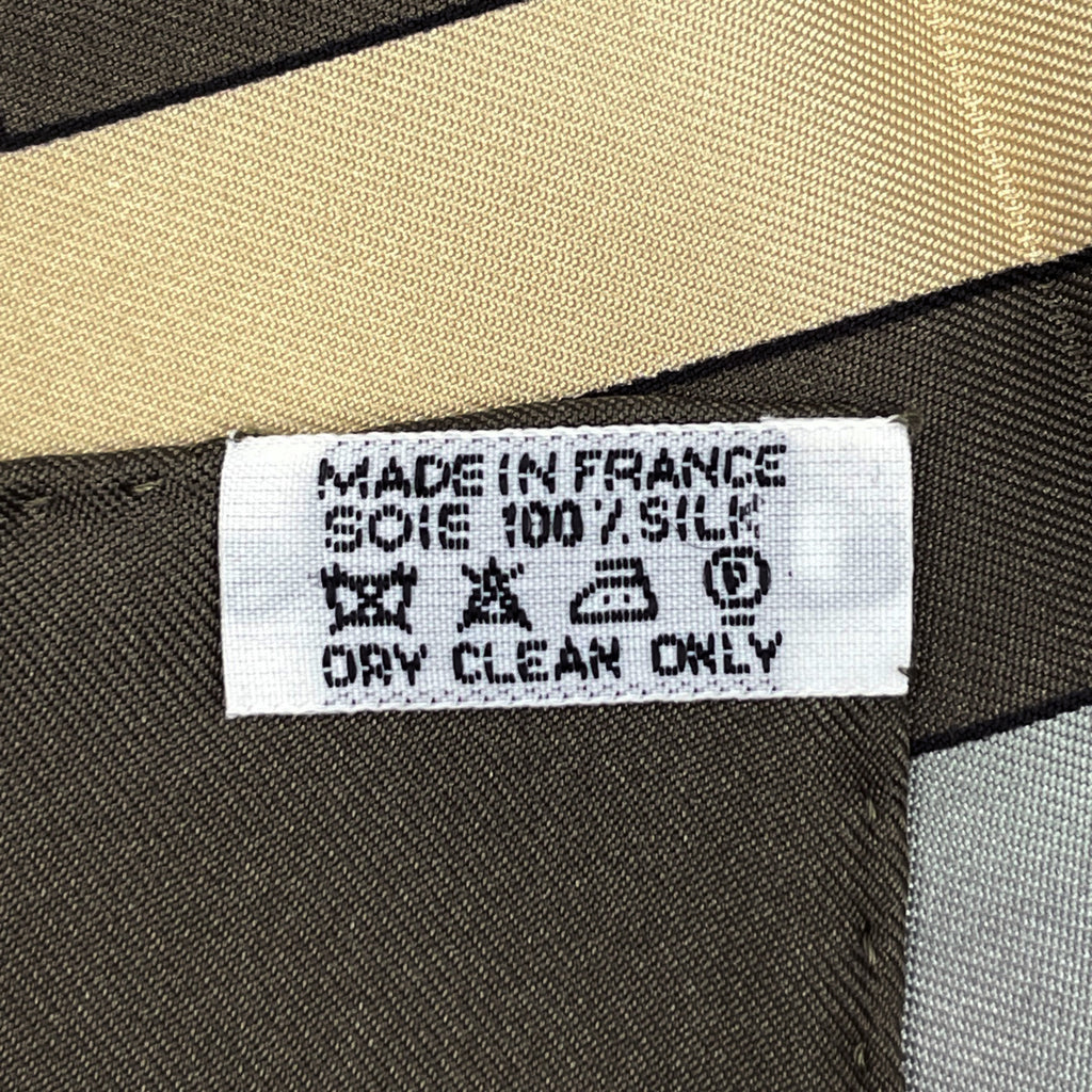 エルメス カレ 90 Les Jardiniers du Roy 庭師のロイ スカーフ シルク ベージュ オレンジ マルチカラー レディース 【中古】brbag