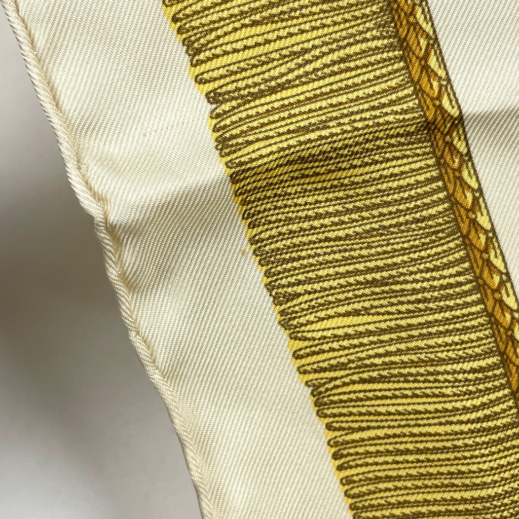 エルメス カレ 90 Poste et Cavalerie サーベル飾り袋 スカーフ シルク イエロー マルチカラー レディース 【中古】brbag