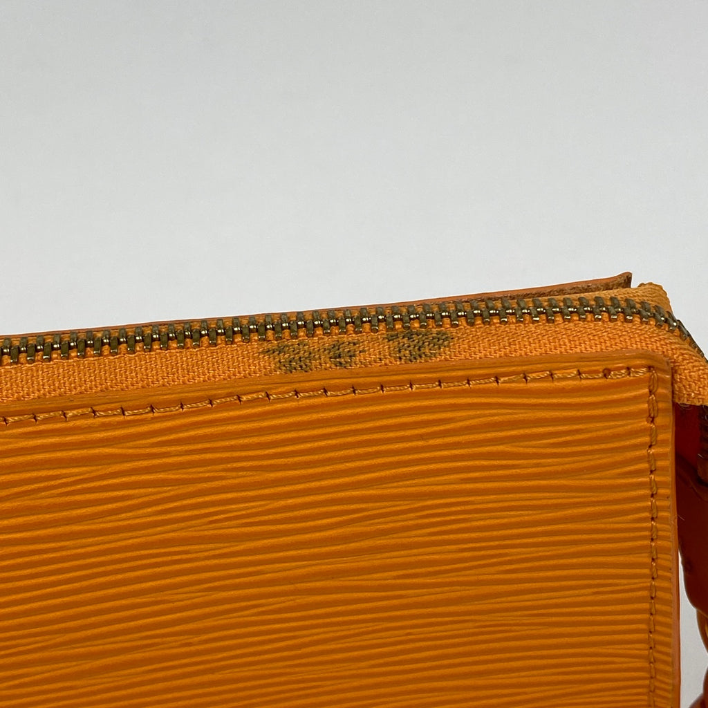 ルイ・ヴィトン ポシェット アクセソワール コスメポーチ メイクポーチ 小物入れ ハンドバッグ エピ マンダリン M5294H レディース 【中古】brbag