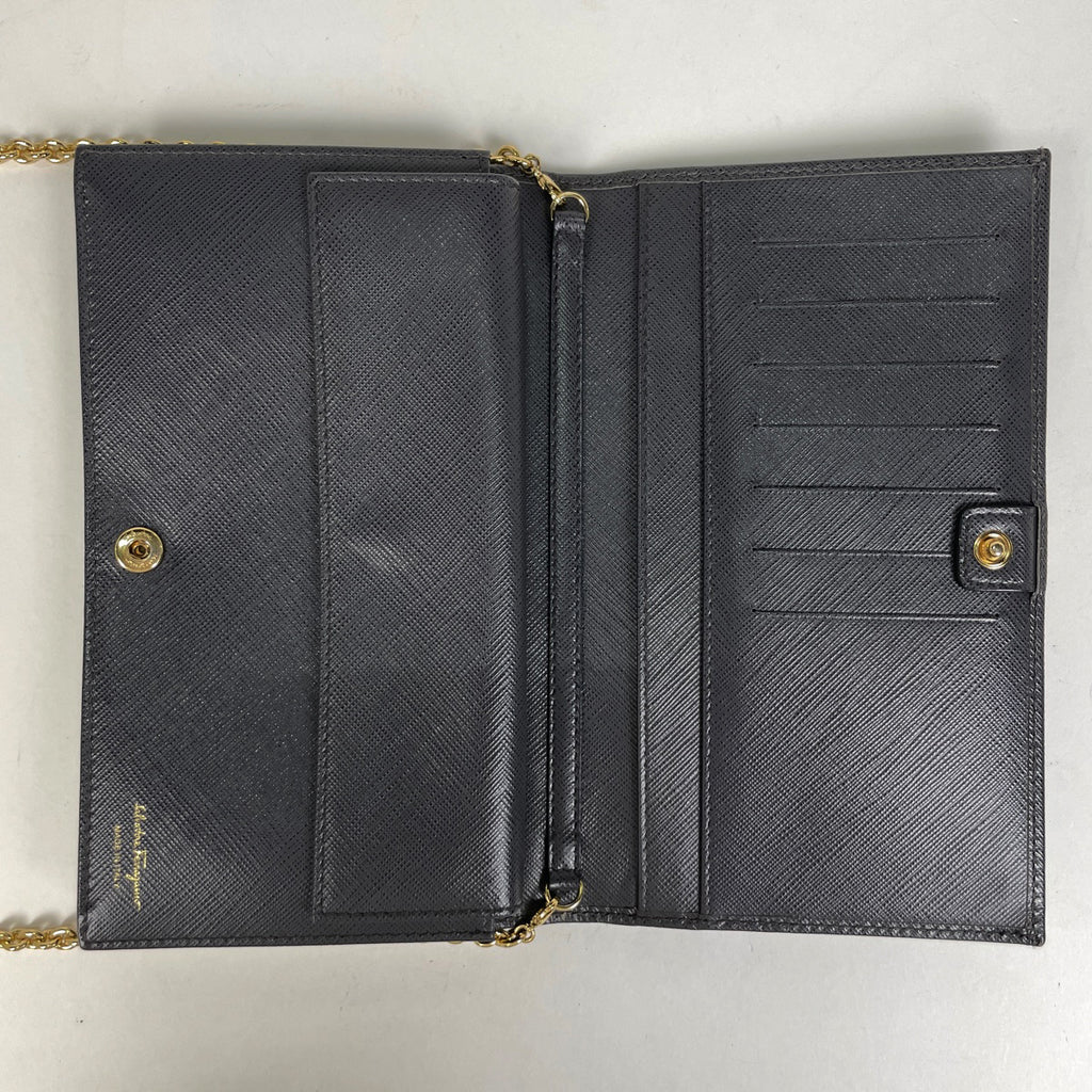 サルヴァトーレフェラガモ ヴァラリボン チェーン ウォレット ショルダーバッグ 二つ折り財布 レザー グレー レディース 【中古】brbag