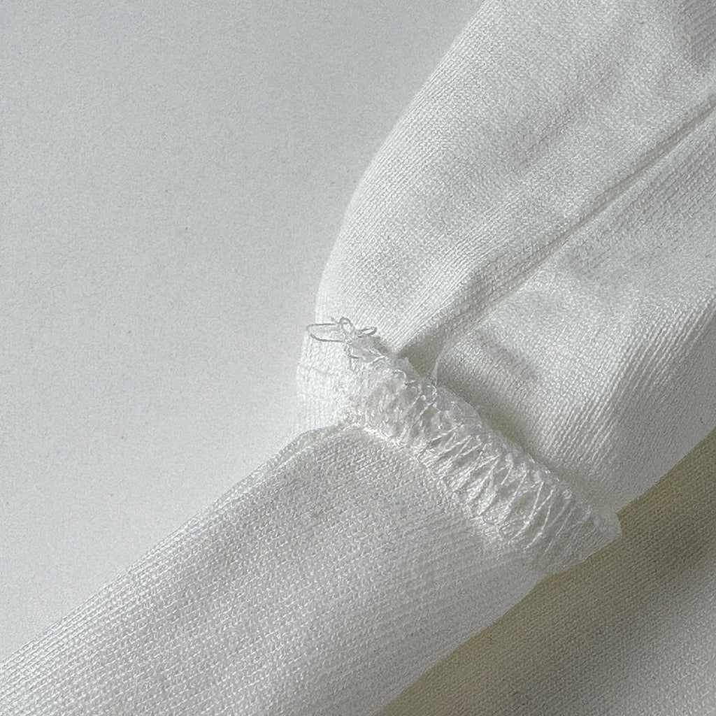 ルイ・ヴィトン ロゴ Tシャツ エンボスロゴ LV トップス 半袖Ｔシャツ 綿 ホワイト メンズ 【中古】brapp