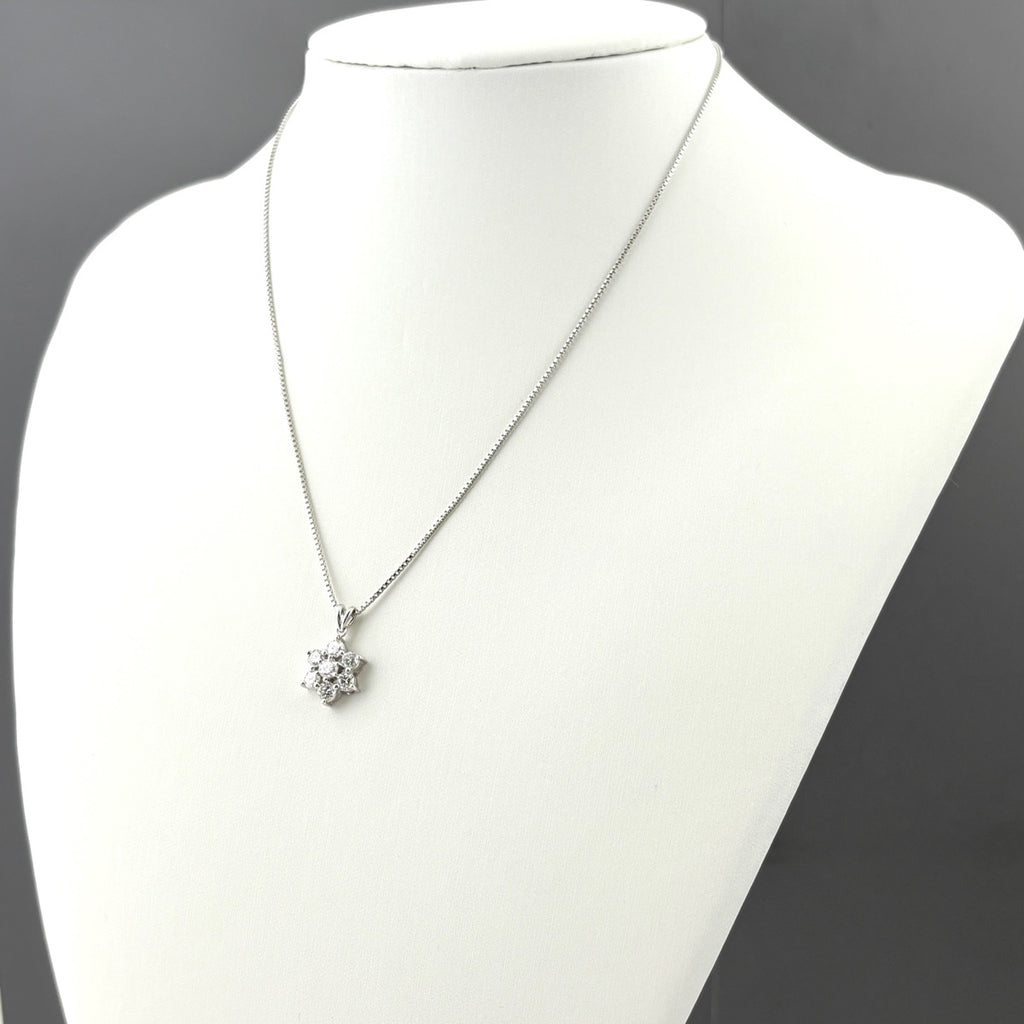 フラワーモチーフ デザインネックレス プラチナ ペンダント メレダイヤ 花 ネックレス Pt900 Pt850 ダイヤモンド レディース 【中古】nbjwl