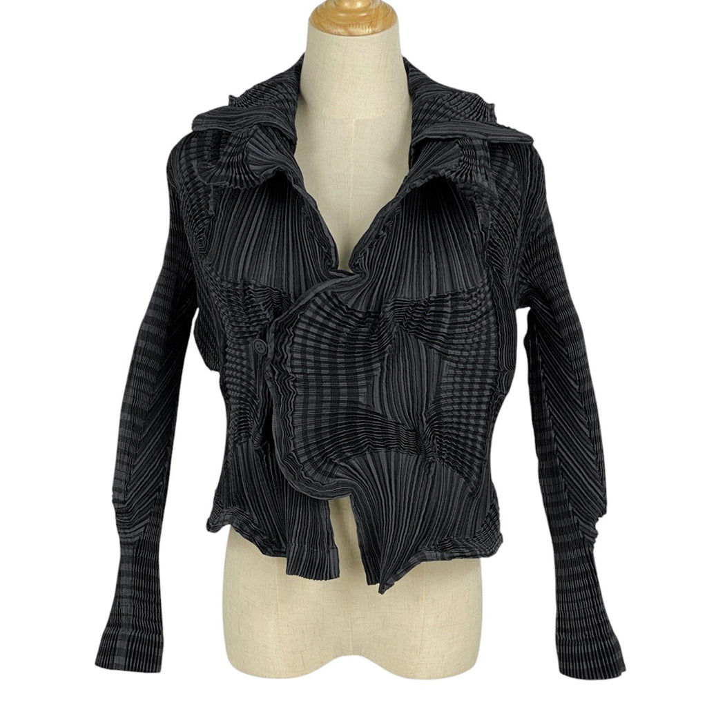 イッセイミヤケ デザイン プリーツ ジャケット カーディガン ストレッチ アウター その他ジャケット ポリエステル ポリウレタン ブラック ダークグレー レディース 【中古】brapp