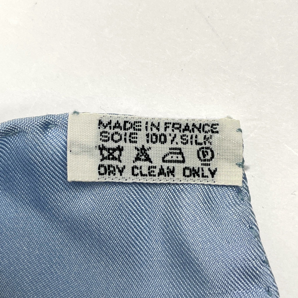エルメス カレ90 Traineaux et glifsades ソリとスケート スカーフ シルク ライトブルー マルチカラー レディース 【中古】brbag