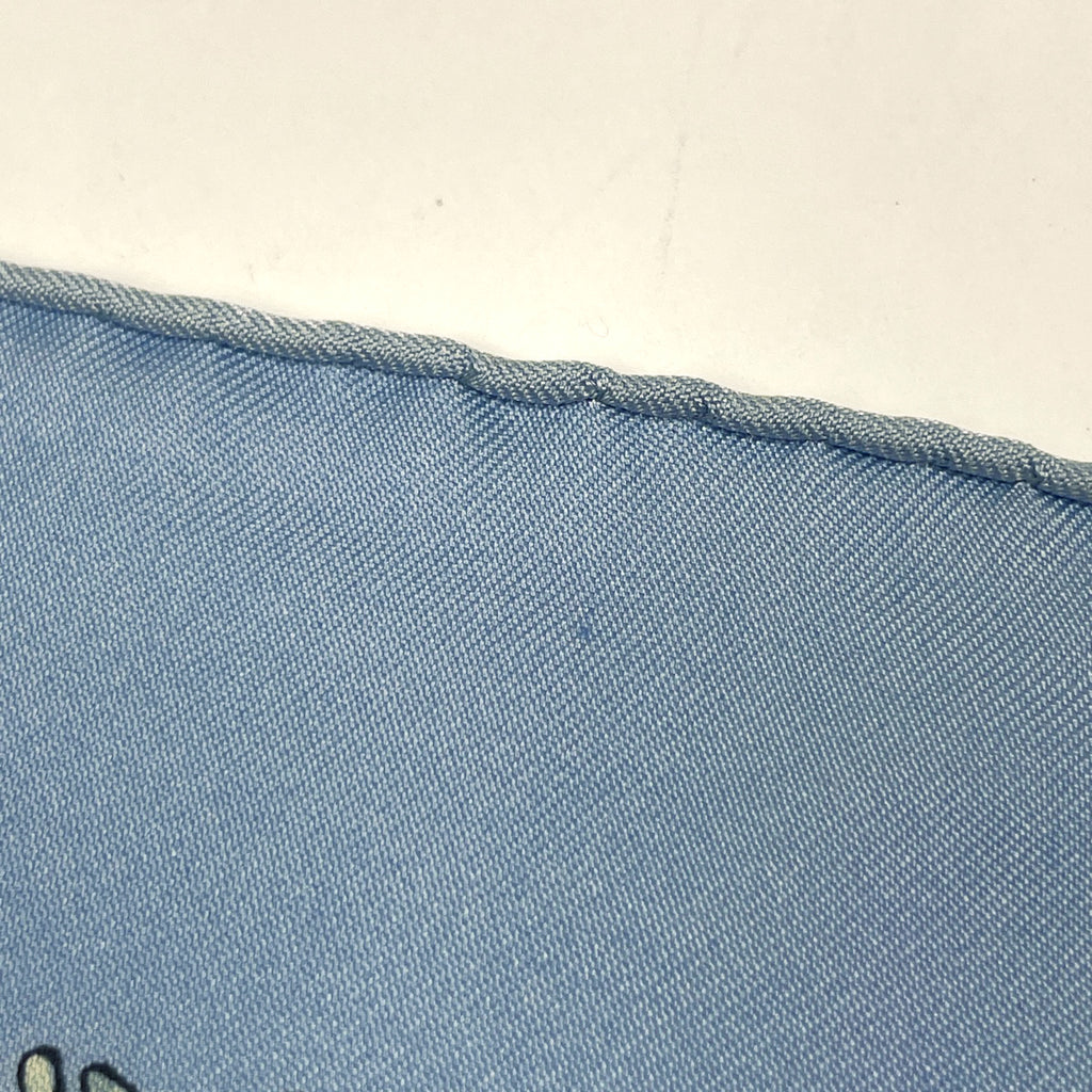 エルメス カレ90 Traineaux et glifsades ソリとスケート スカーフ シルク ライトブルー マルチカラー レディース 【中古】brbag