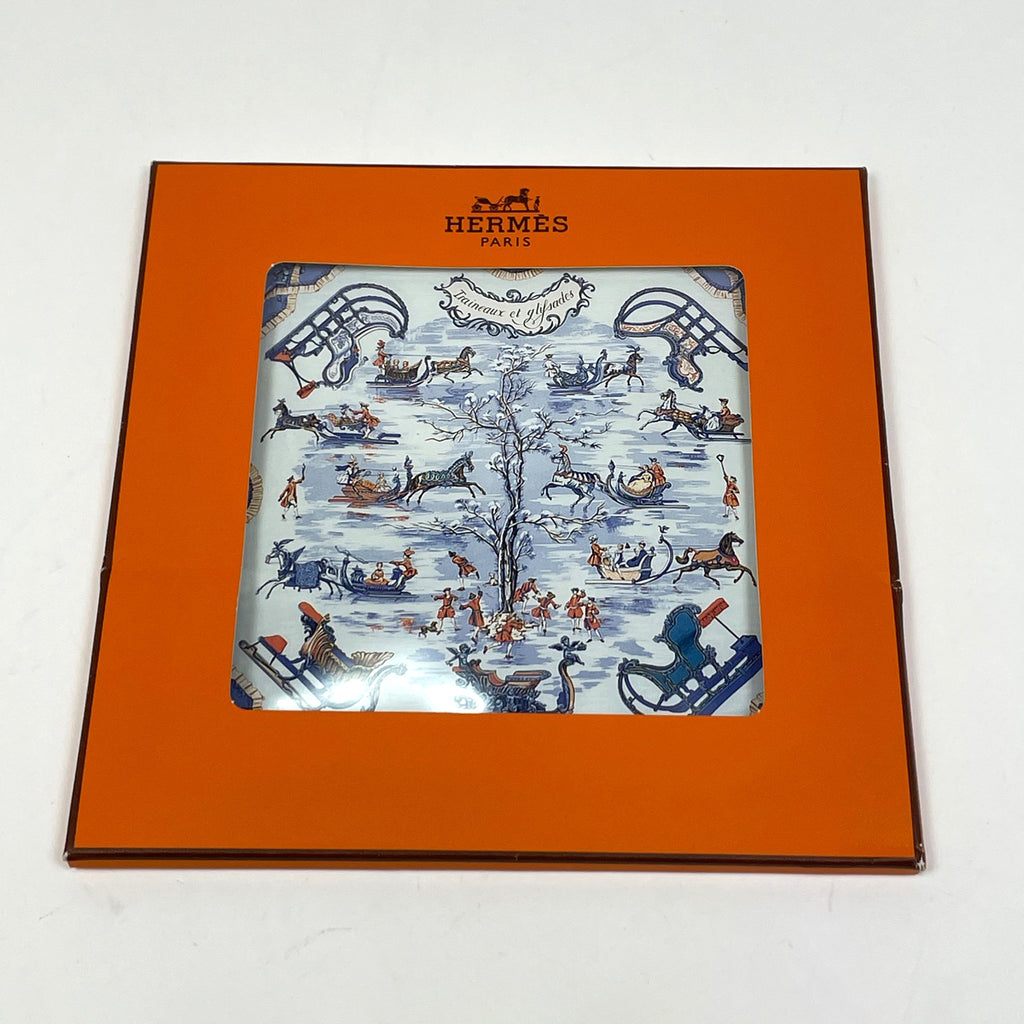 エルメス カレ90 Traineaux et glifsades ソリとスケート スカーフ シルク ライトブルー マルチカラー レディース 【中古】brbag