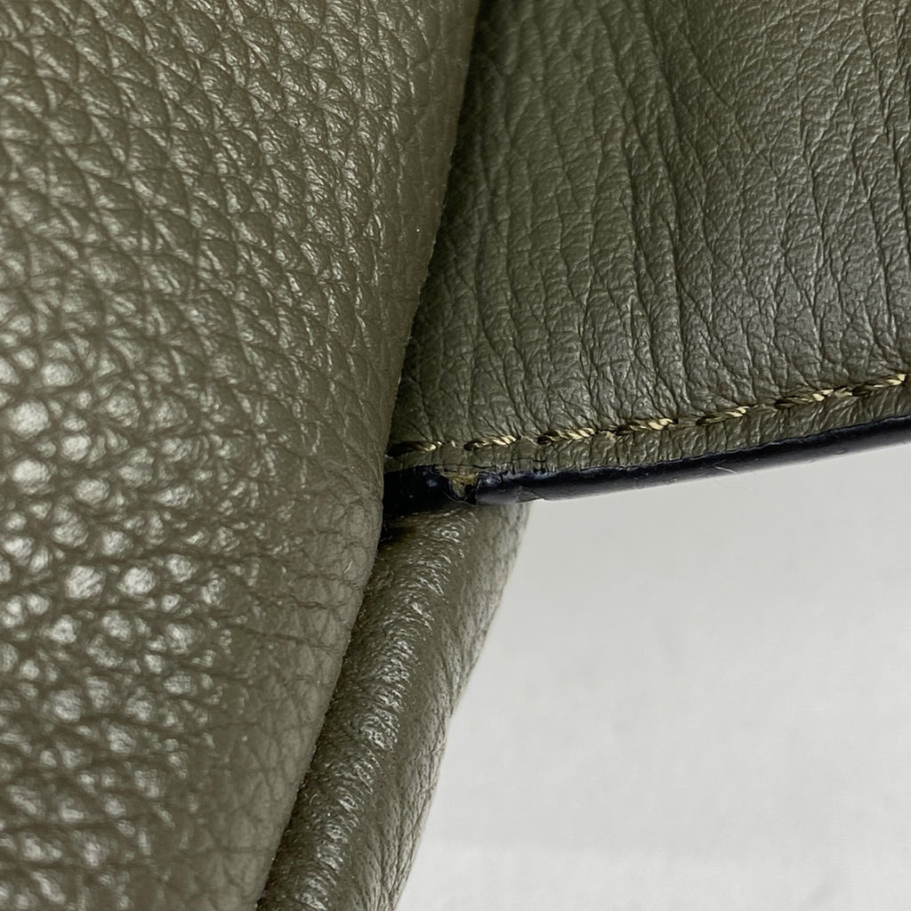 ロエベ パズル スリング バッグ カーキ ボディバッグ レザー グリーンベージュ メンズ 【中古】brbag