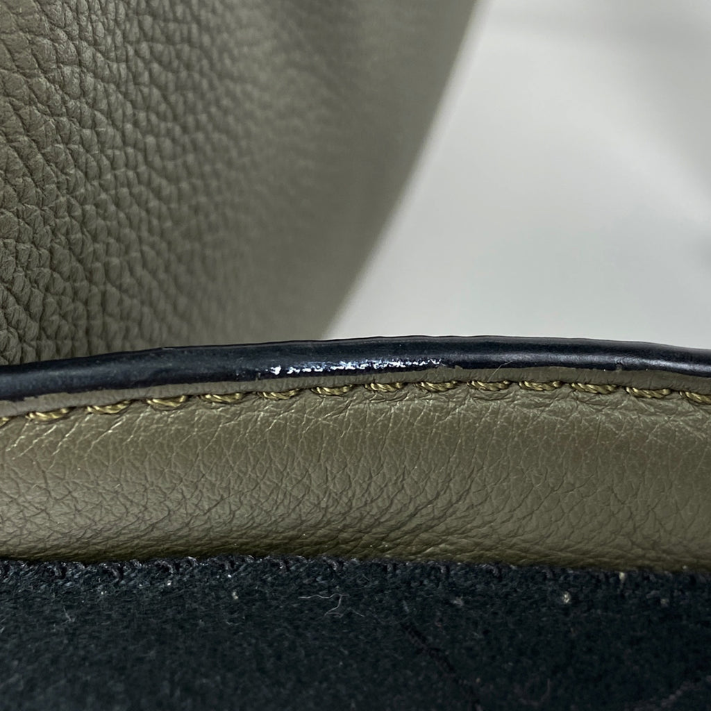 ロエベ パズル スリング バッグ カーキ ボディバッグ レザー グリーンベージュ メンズ 【中古】brbag