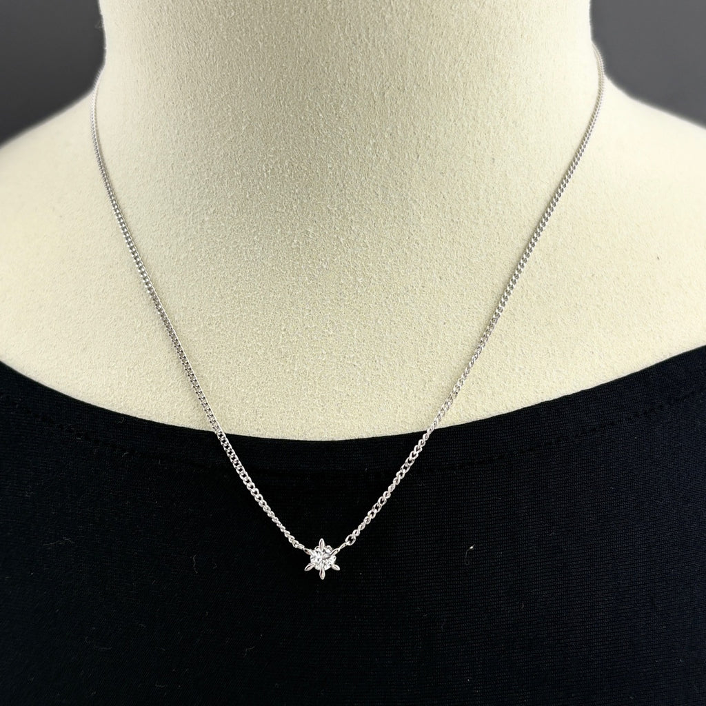 ダイヤモンド デザインネックレス プラチナ ペンダント ネックレス Pt850 ダイヤモンド レディース 【中古】nbjwl